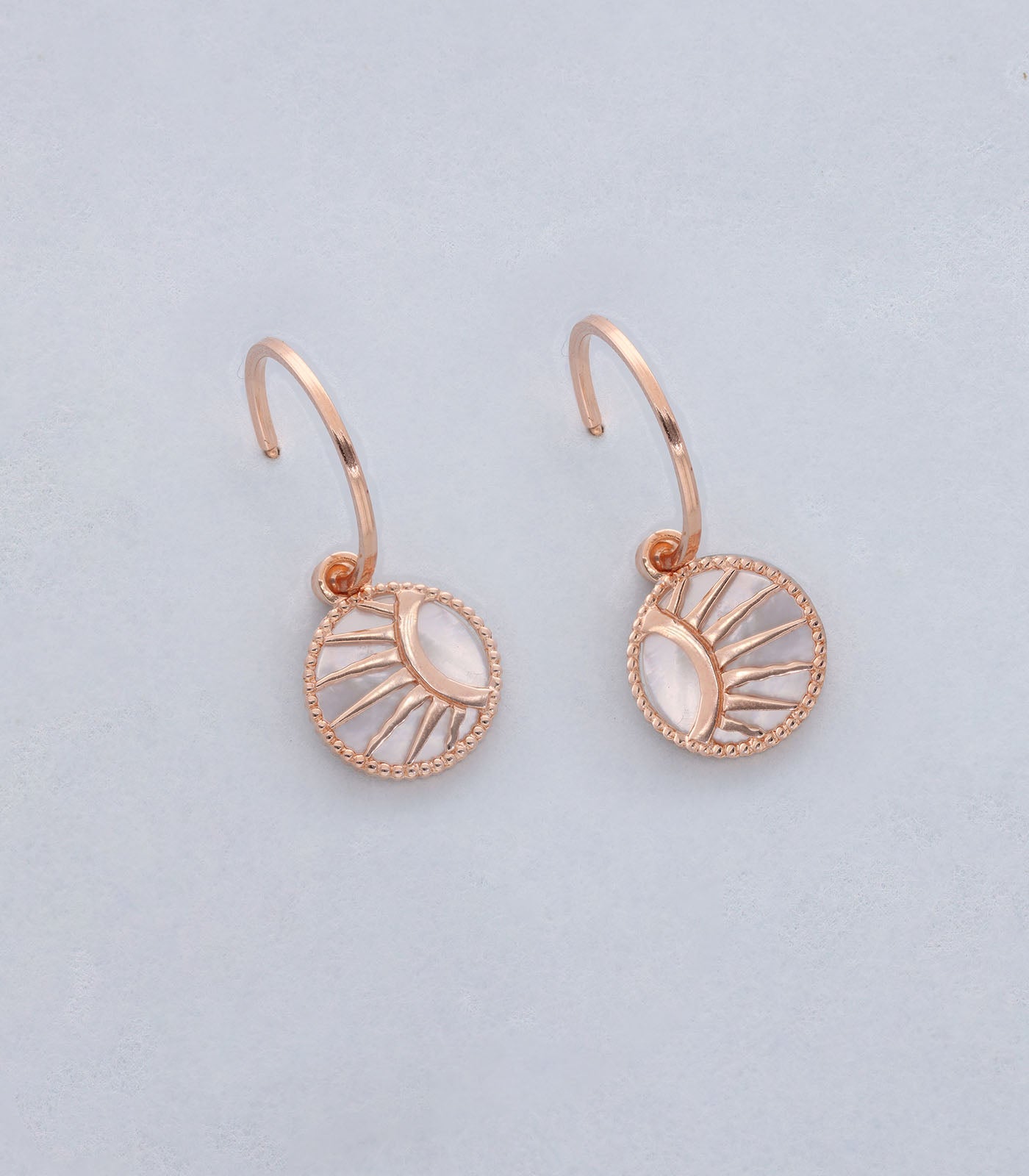 Beauty shield earrings(Silver)