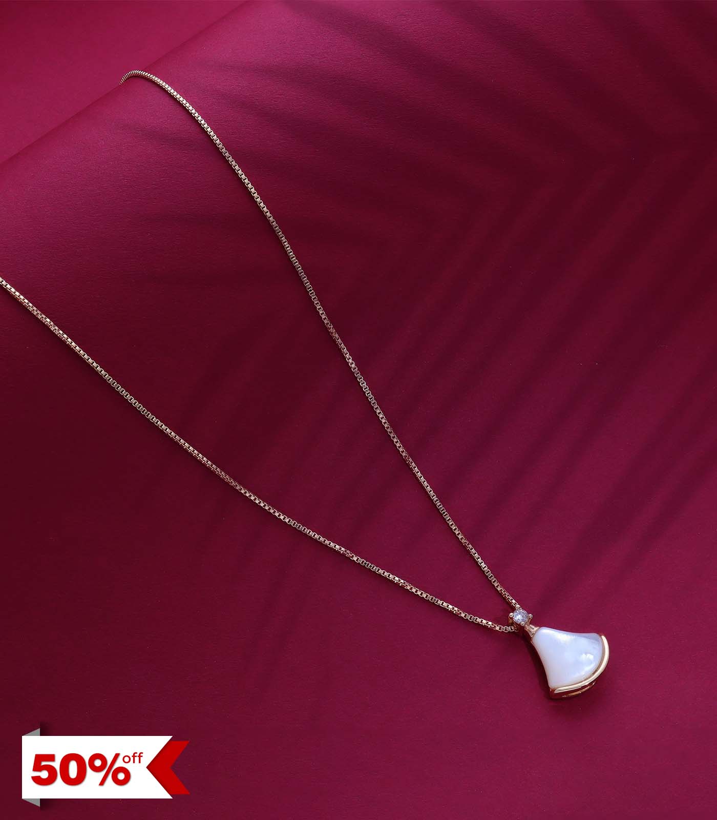 Classy Elegance - White - Pendant (Brass)