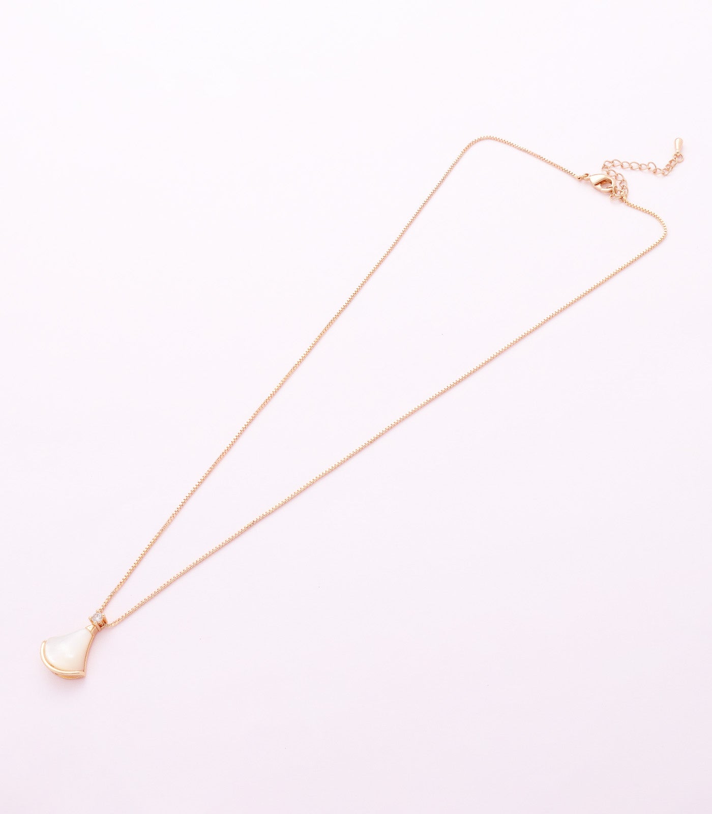 Classy Elegance - White - Pendant (Brass)