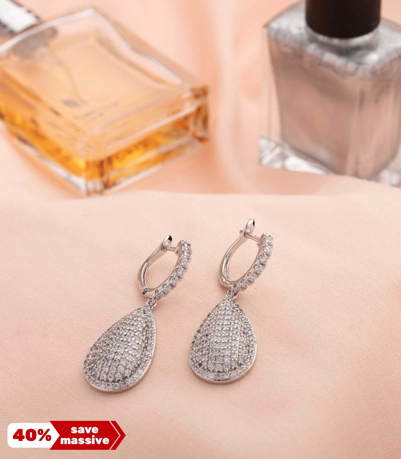 The Dangling Chic Earrings (Brass)