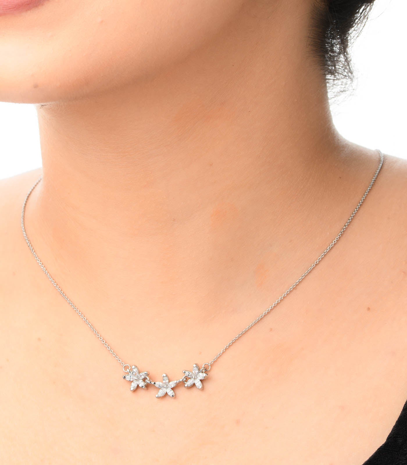 Trio-Flora Necklace (Brass)