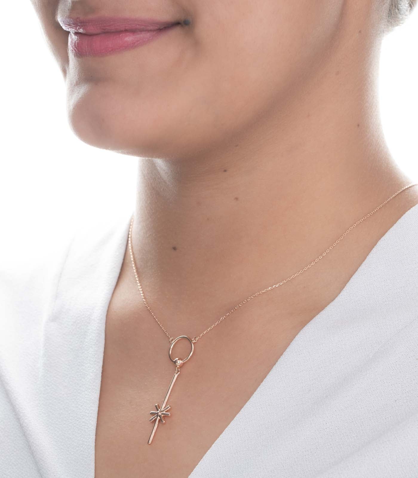 Stylish Designed Brass Necklace (Brass)