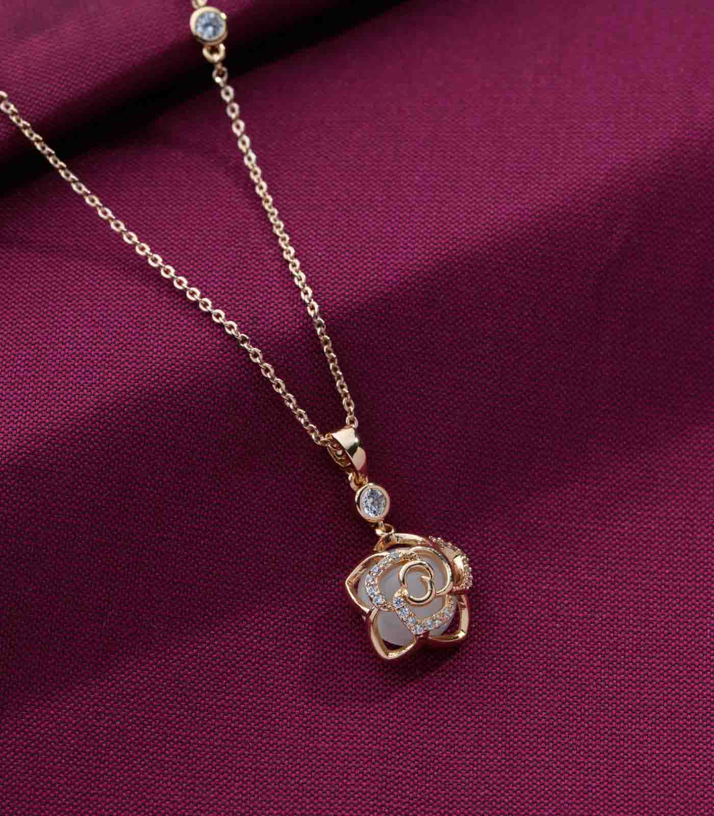 Hanging Bloom Necklace (Brass)