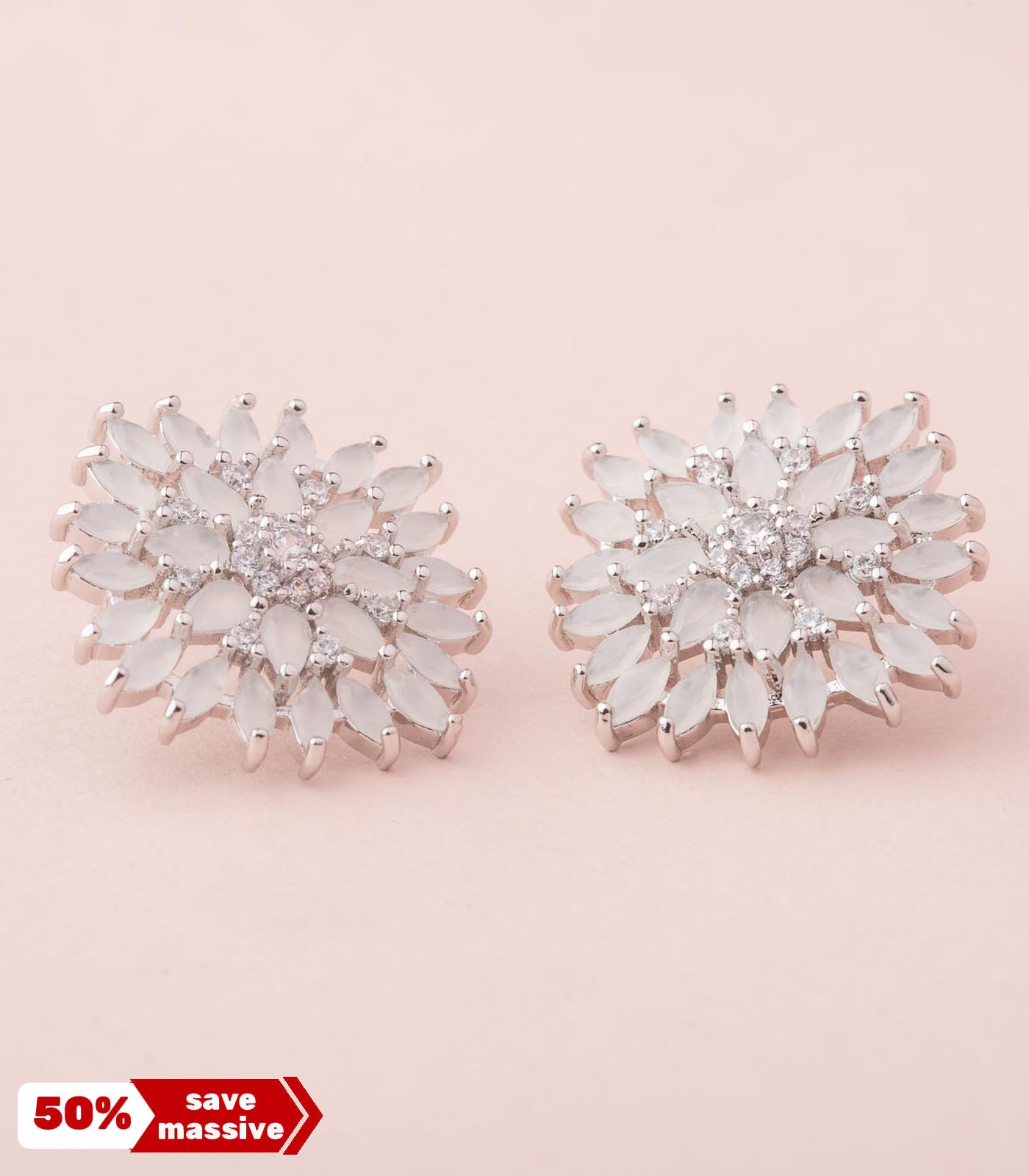 Shiny Petals Studs (Brass)