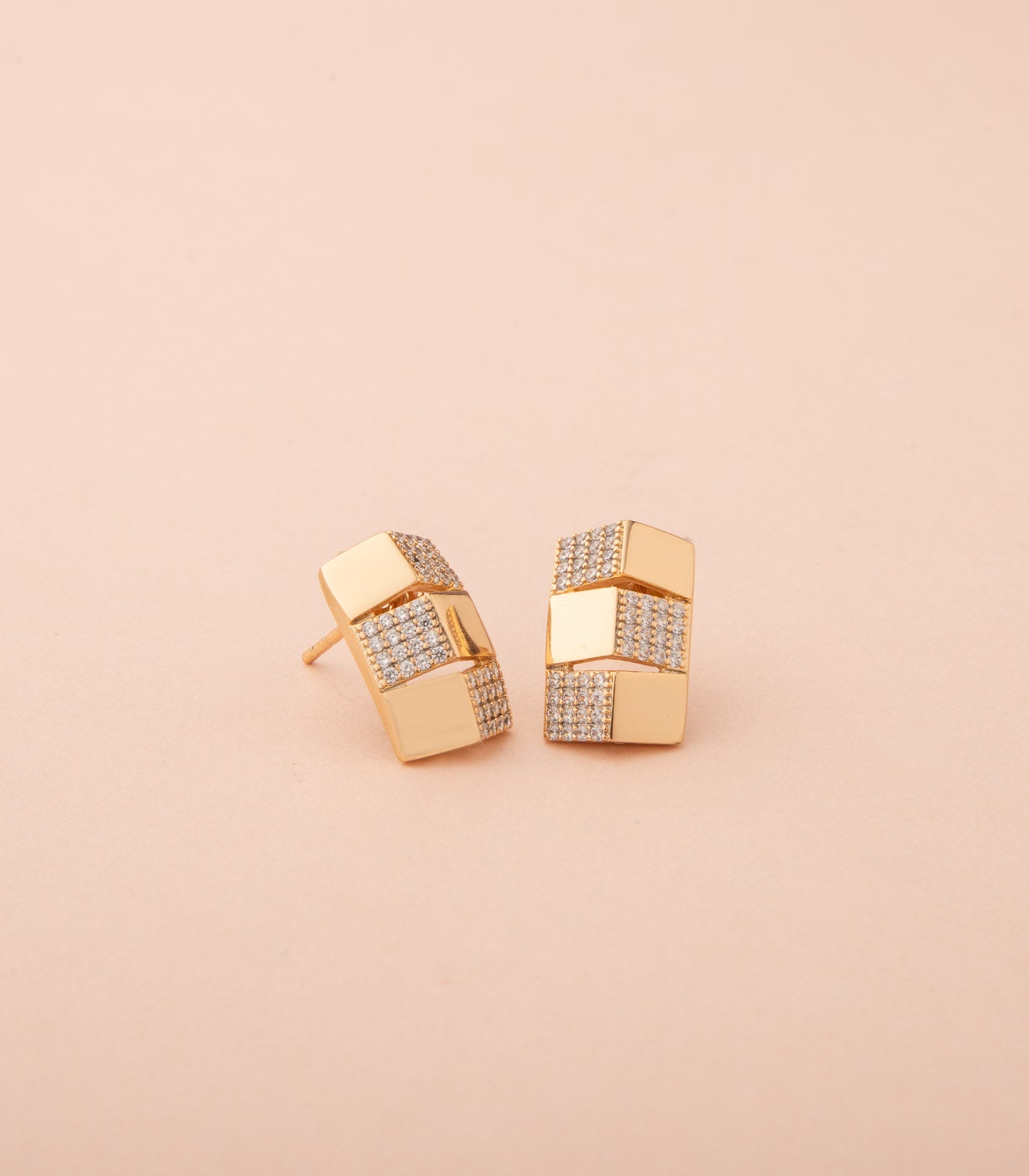 Chic Geometry Pendant (Brass)
