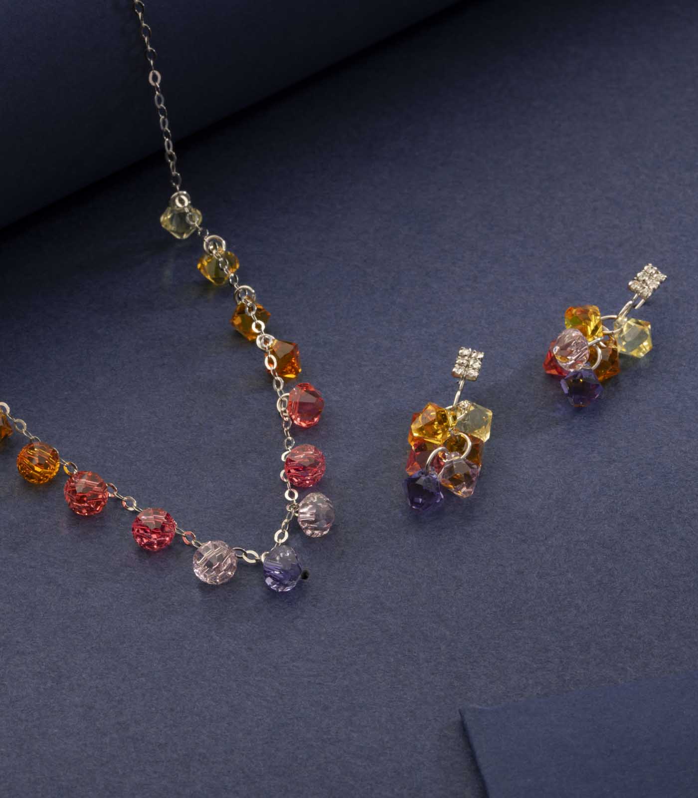 Circle Spot Pendant (Silver)