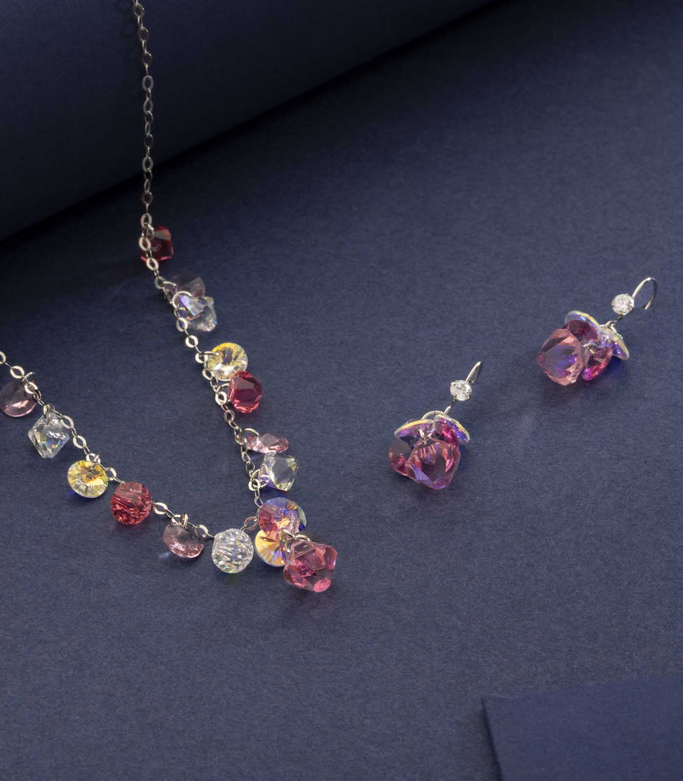 Crystal Pitch Pendant (Silver)