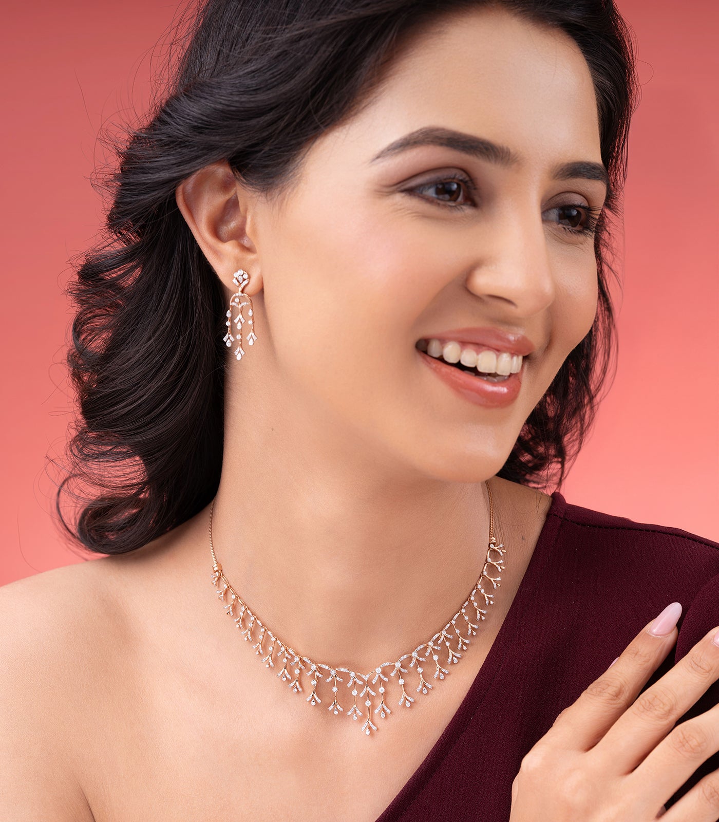 Diamond Garland Of Leaves Necklace Set- Earrings