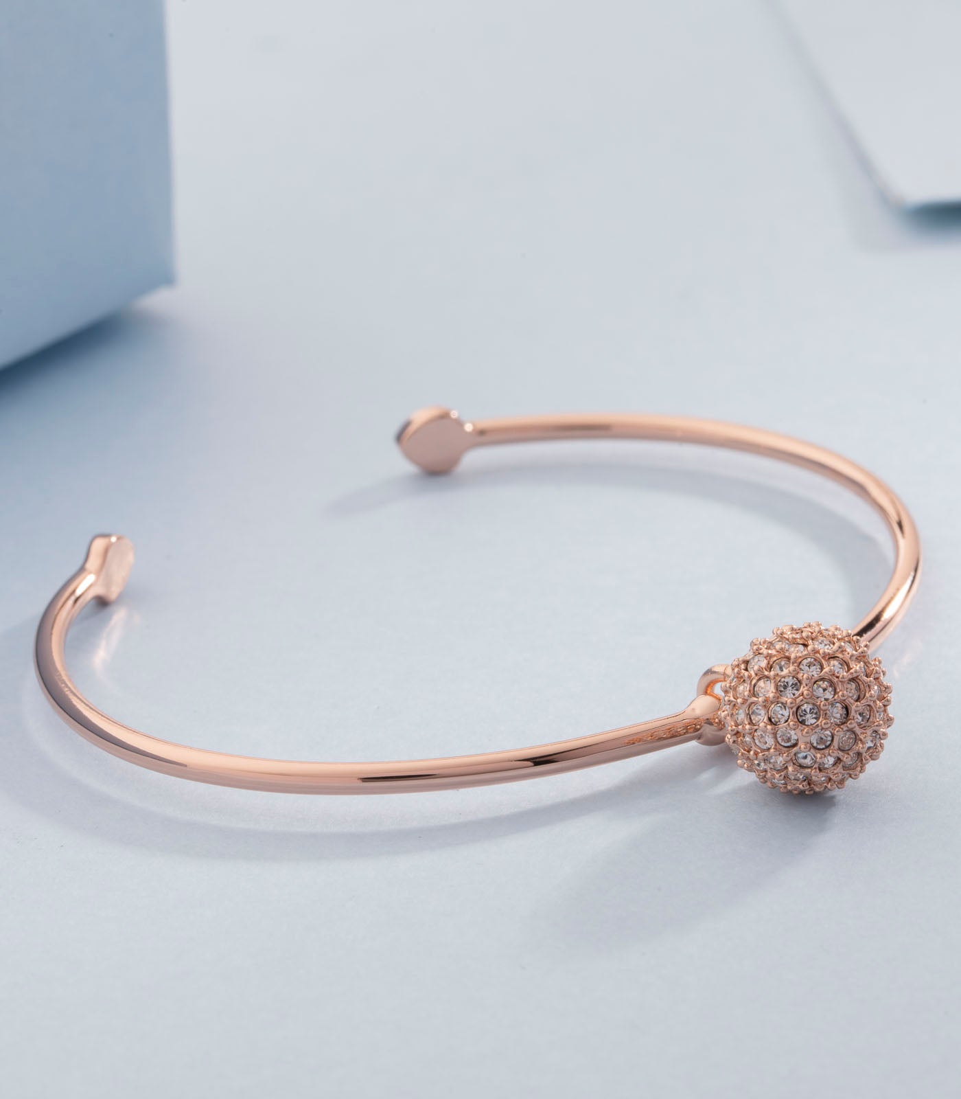 Dainty Aster bracelet (Brass)