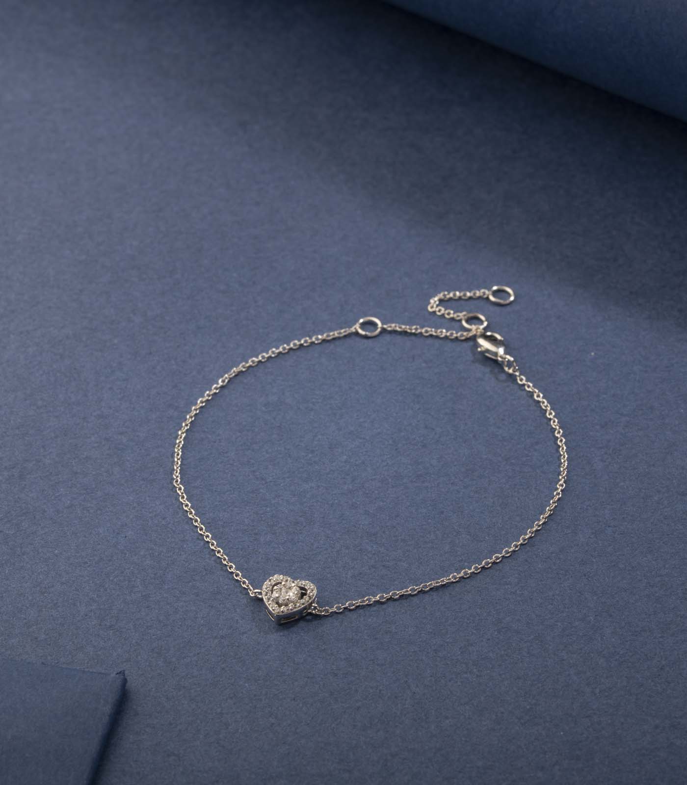 Delicate Heart Snowflake Bracelet (Brass)