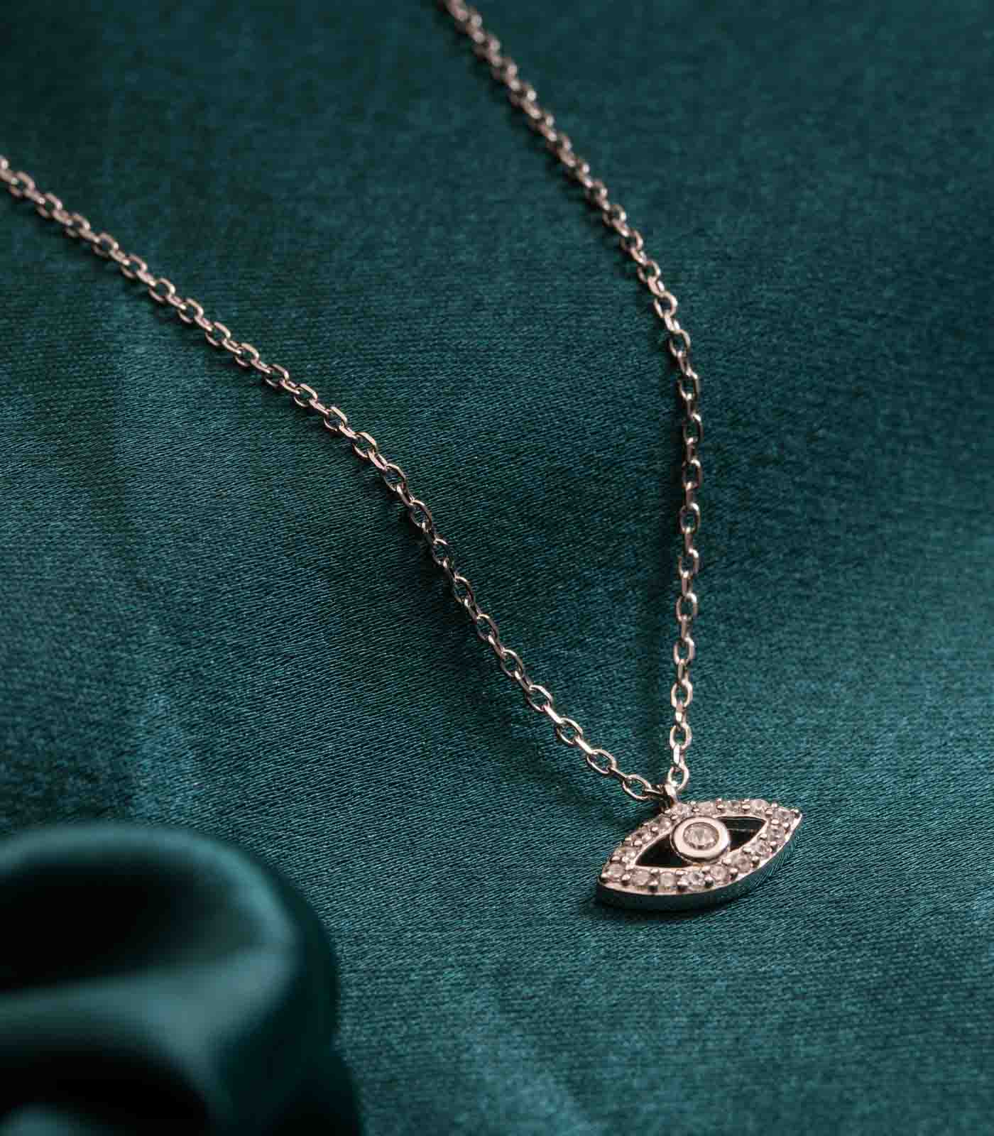 An Eye Necklace (Silver)