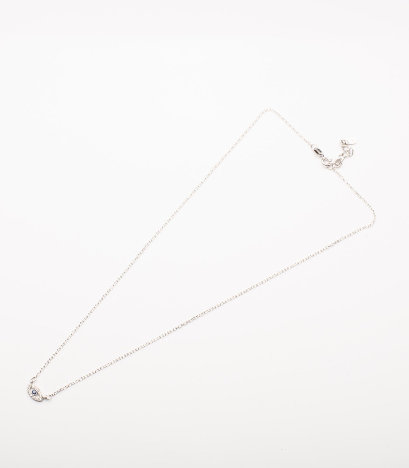 An Evil Eye Necklace (Silver)