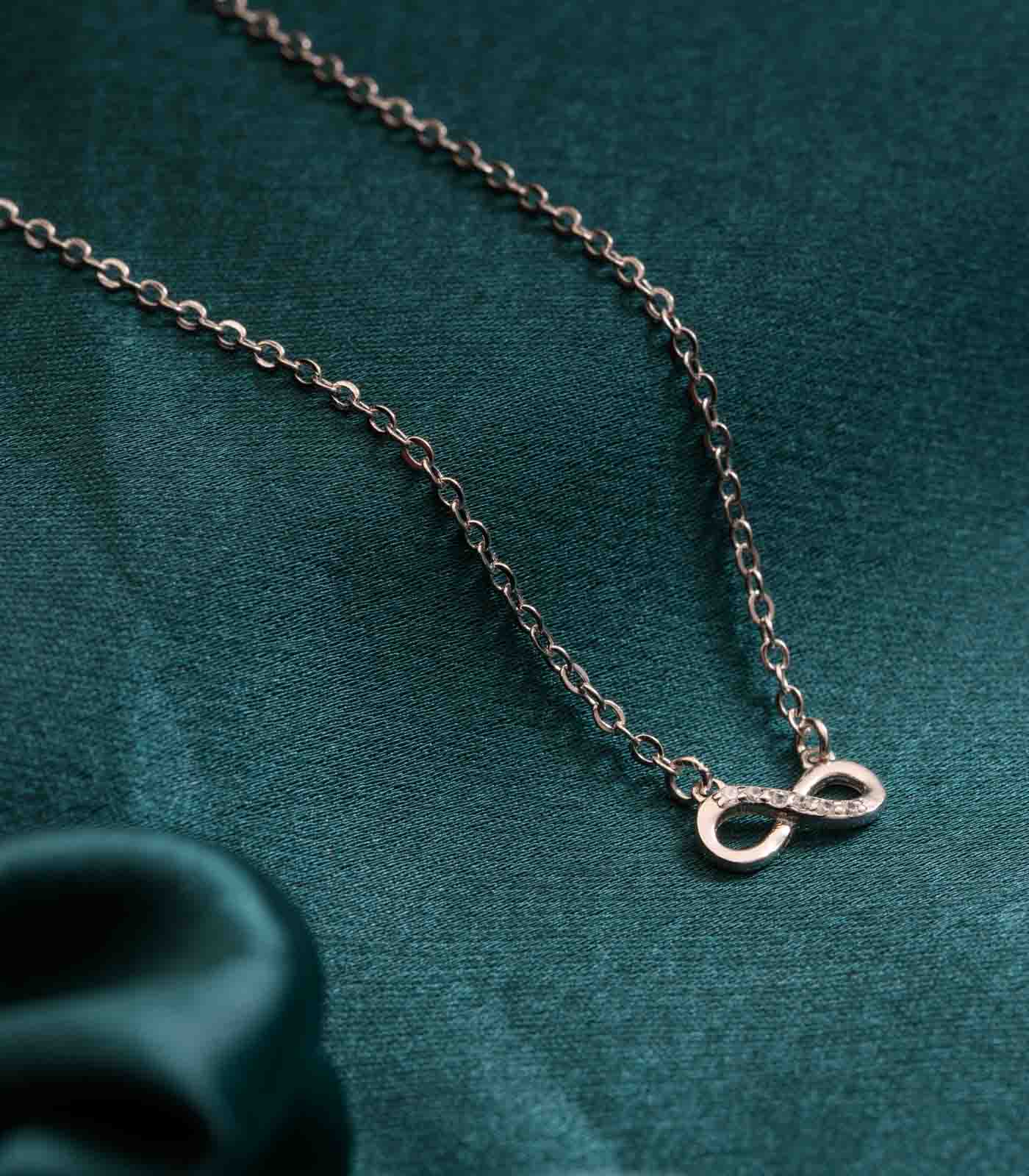 Infinity Necklace (Silver)