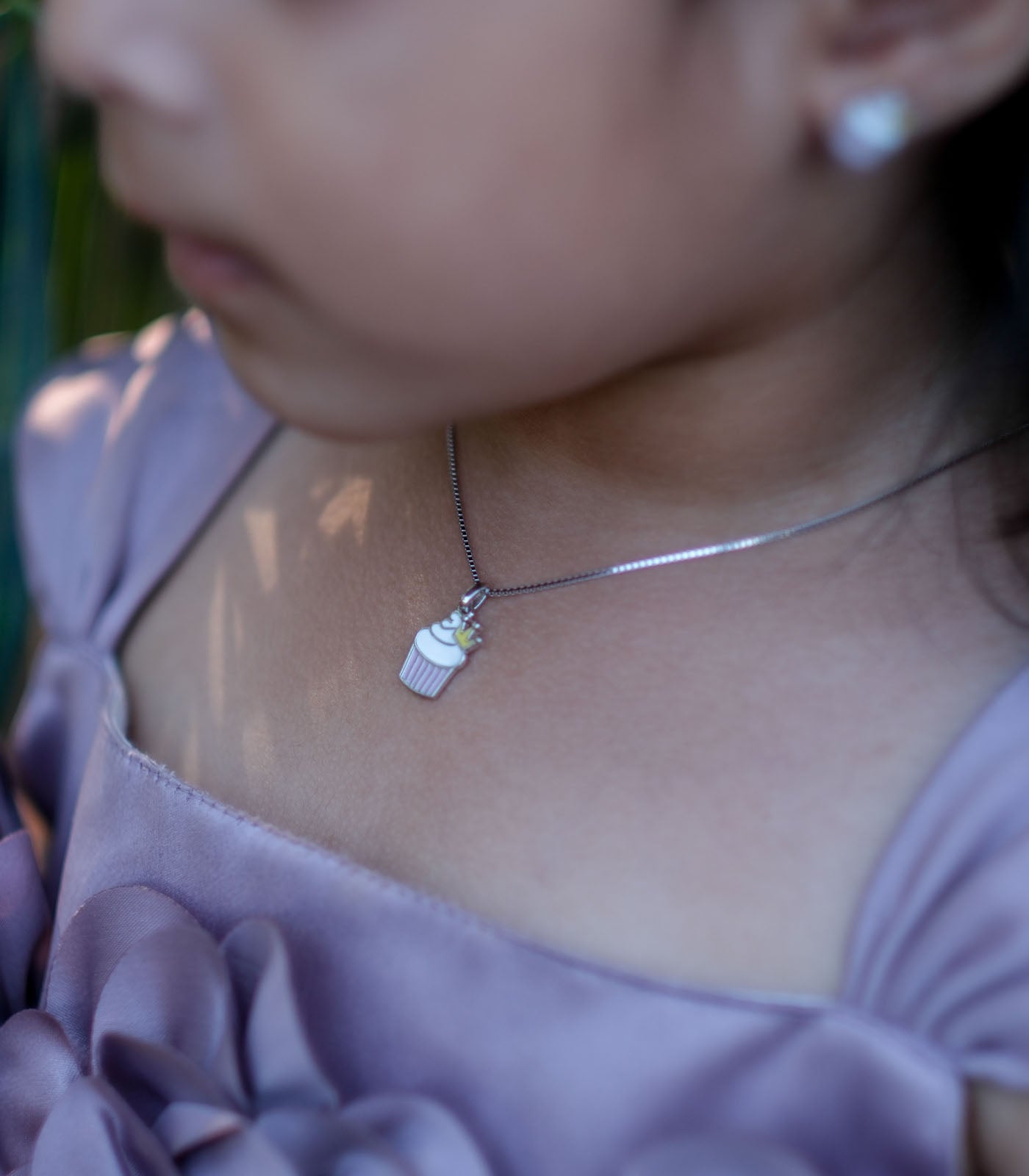 Royal Cupcake Necklace (Silver)