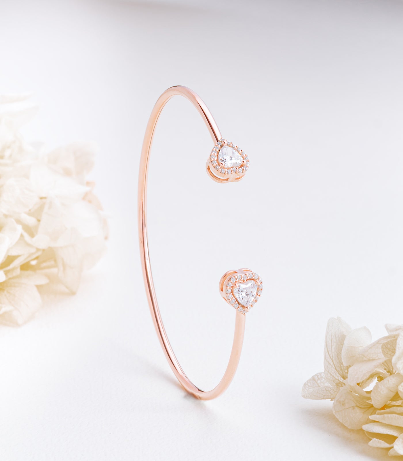 Rose Gold Elegant Bracelet (Silver)