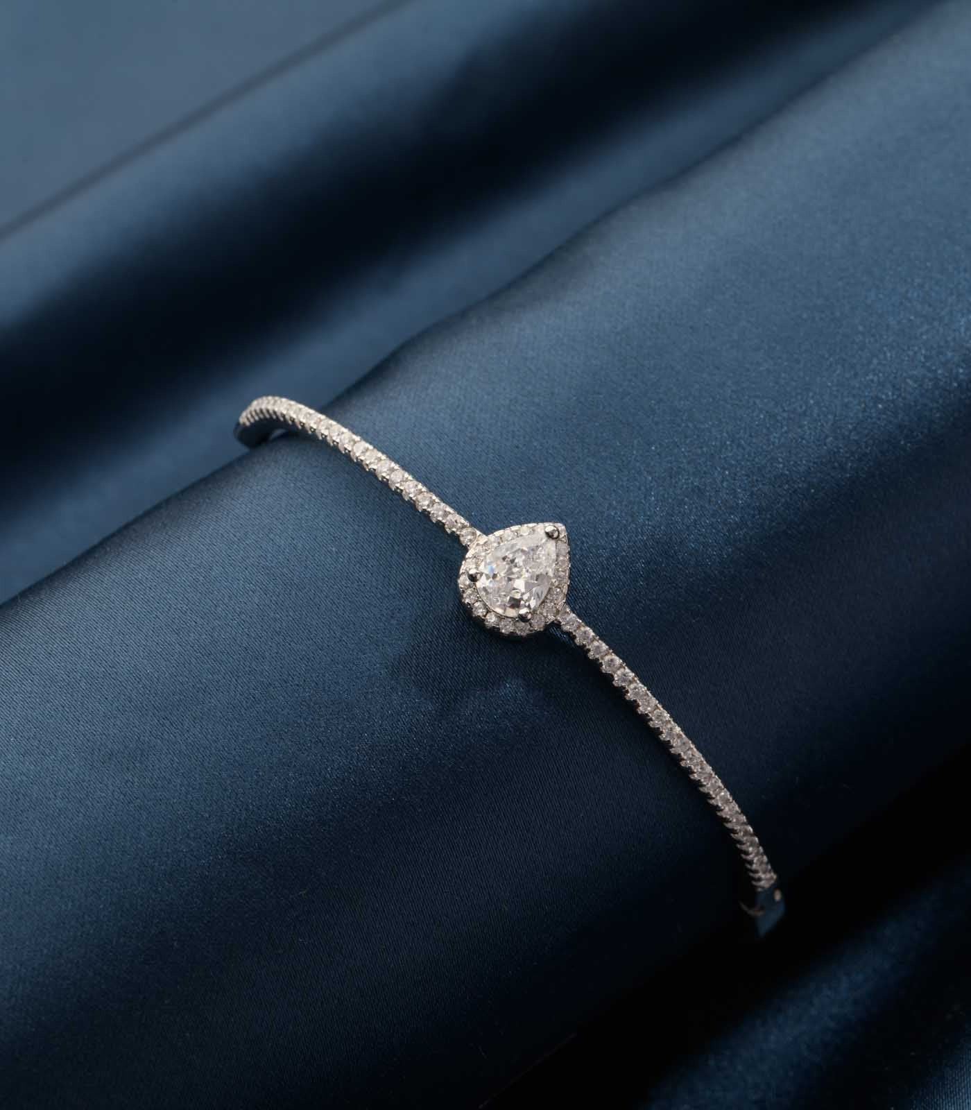 Bello Drop Bracelet (Silver)