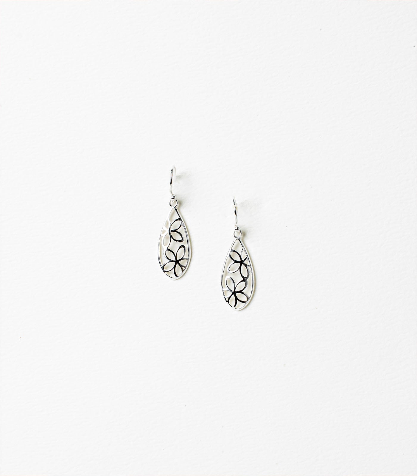 Dangling Floral Earrings (Silver)