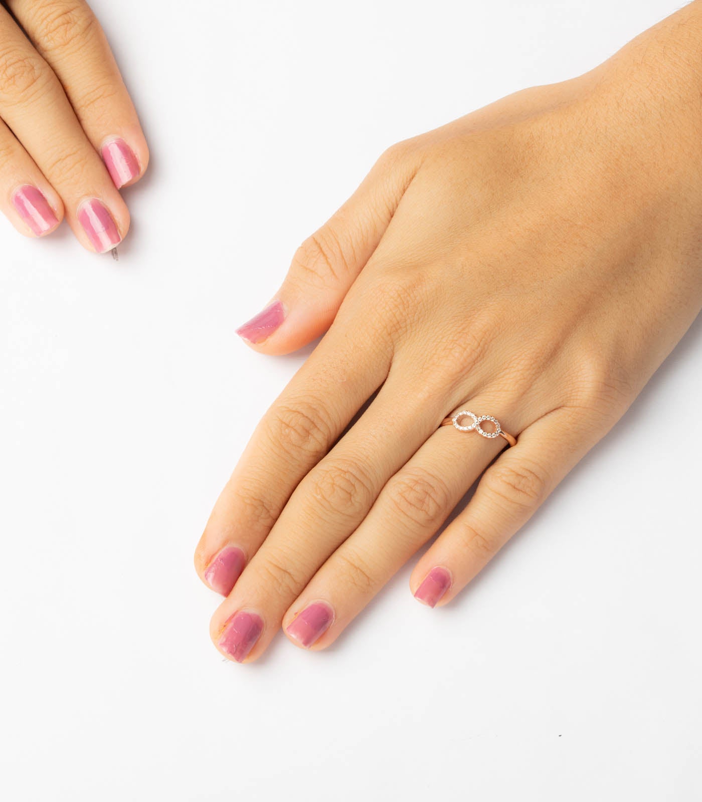 Rosy Infinity Adjustable Finger Ring (Silver)