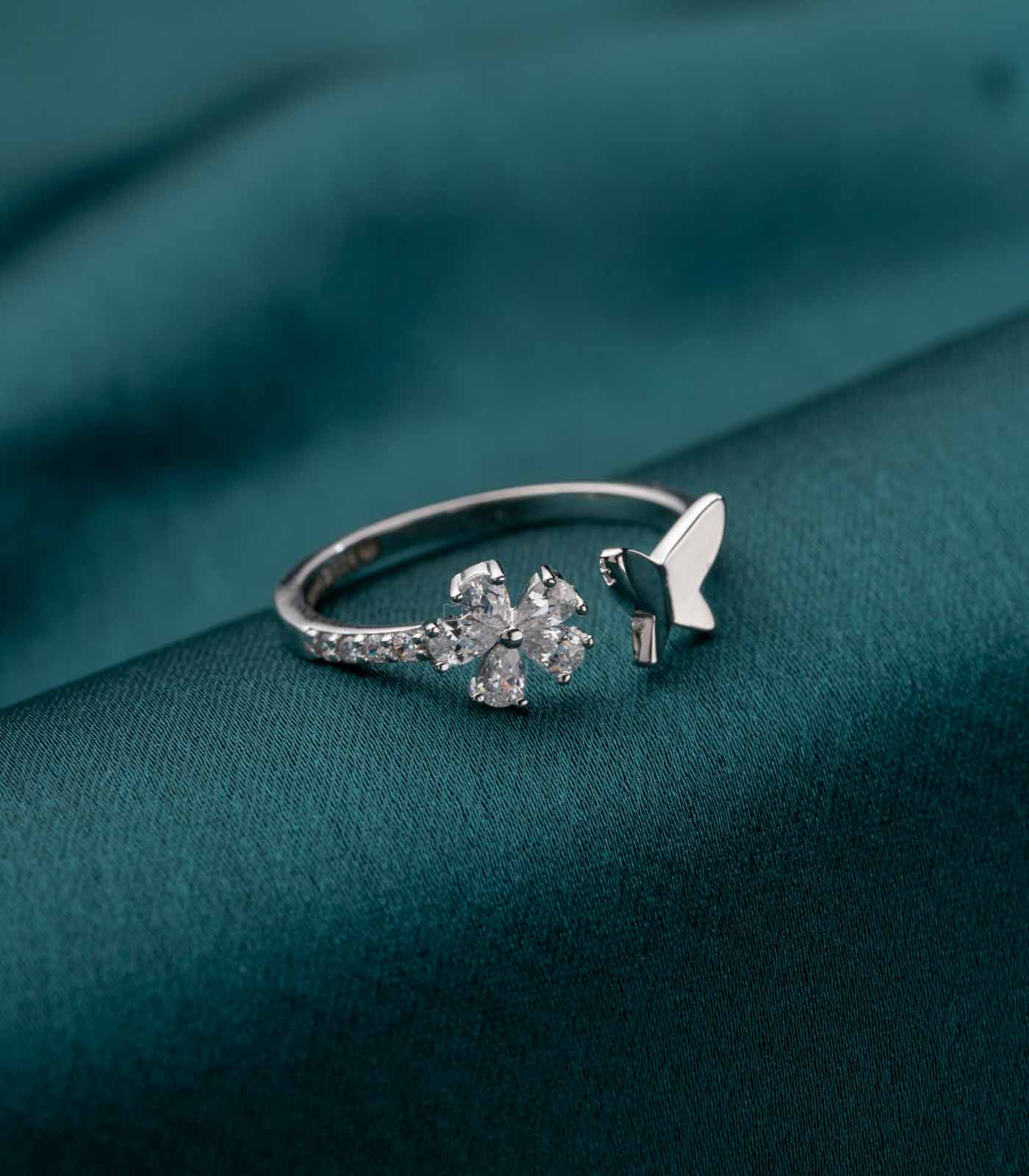 Floral Luxe Adjustable Finger Ring (Silver)