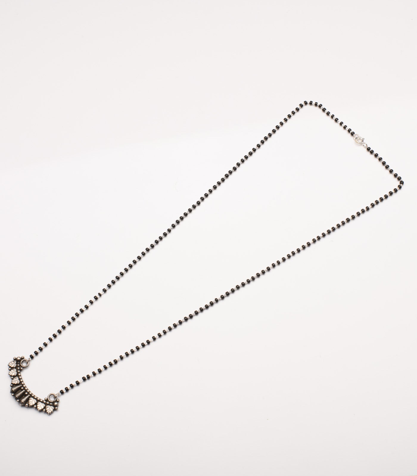 Leaf Motif Antique Mangalsutra Set (Silver)