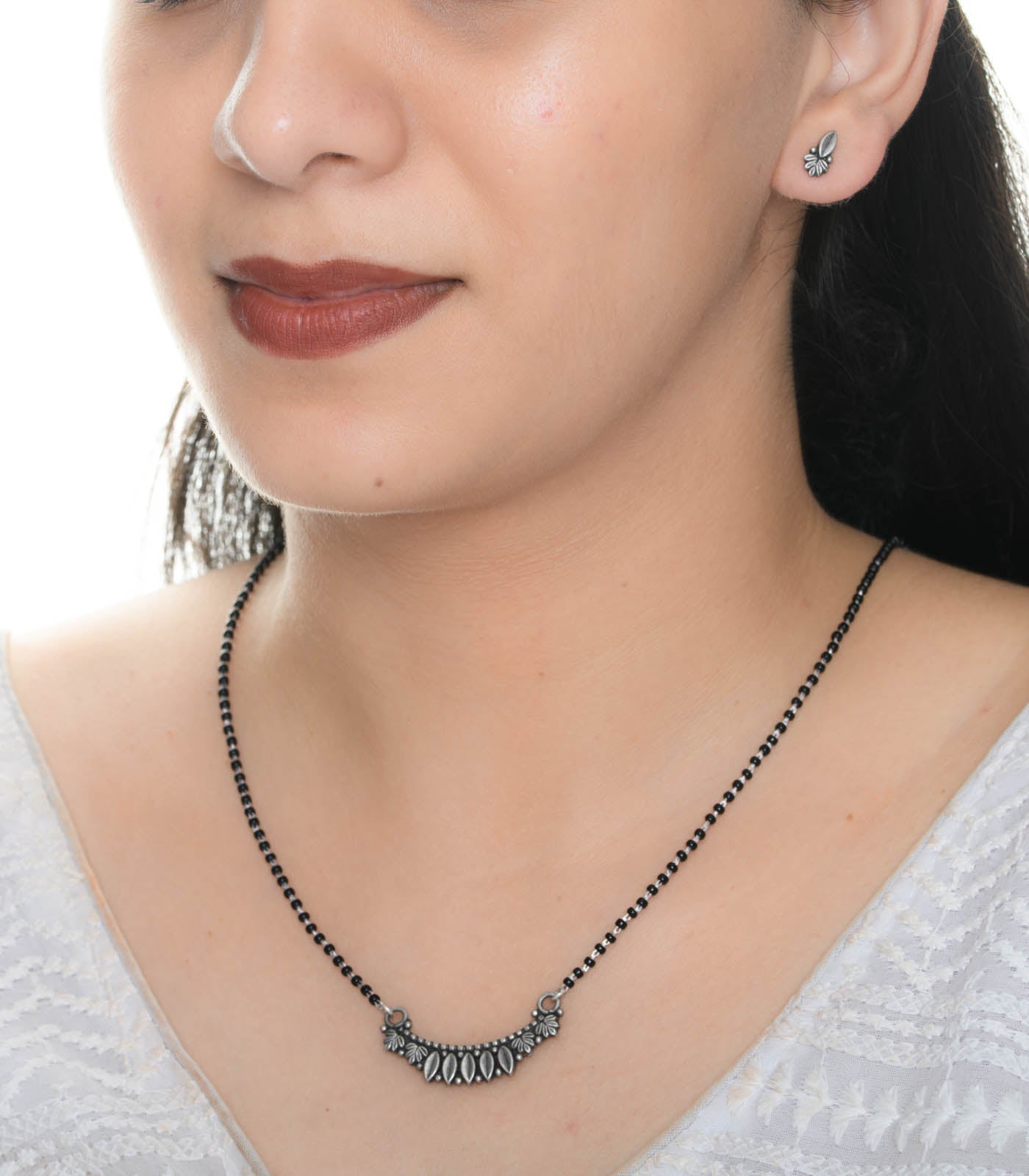 Leafy Stream Antique Mangalsutra Set (Silver)