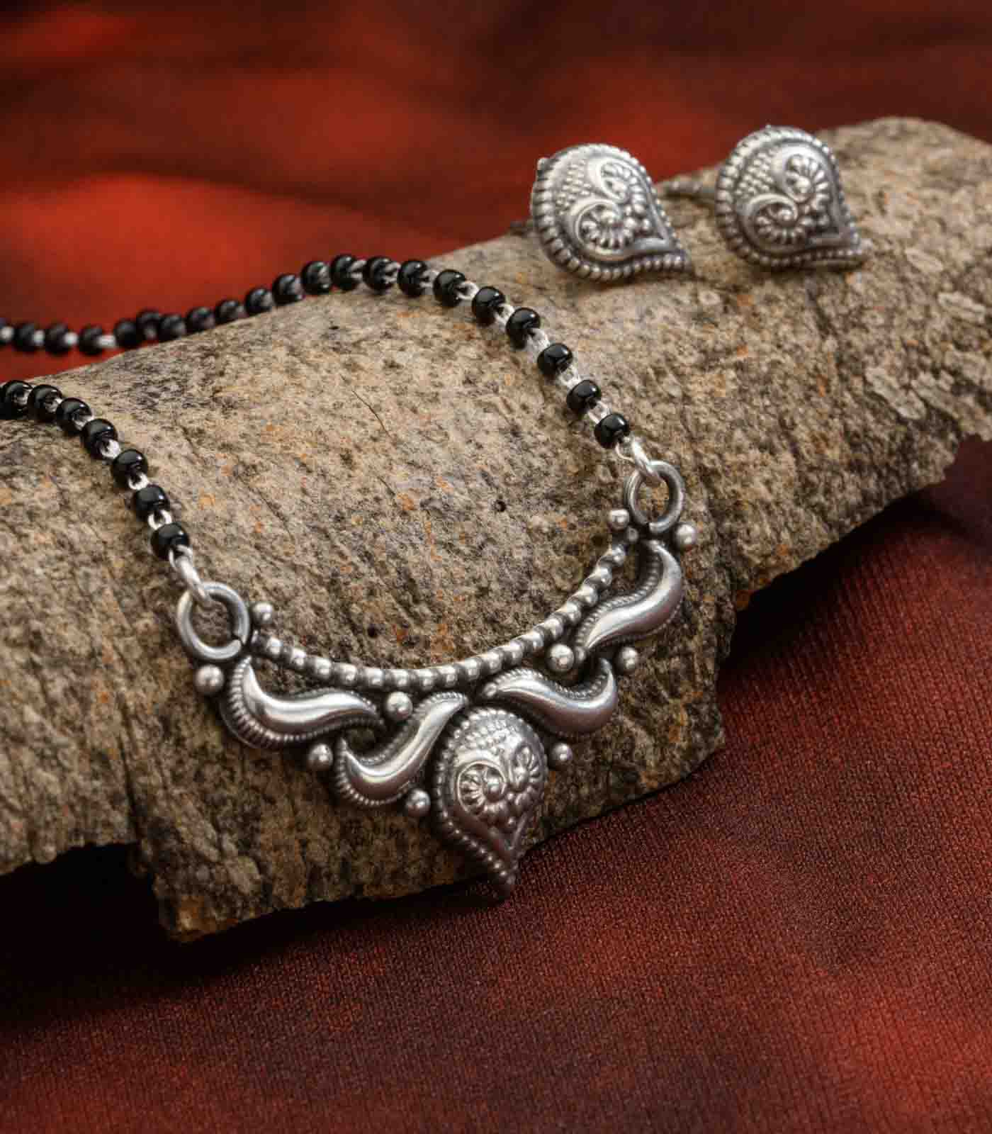 Drop Shaped Antique Mangalsutra Set (Silver)