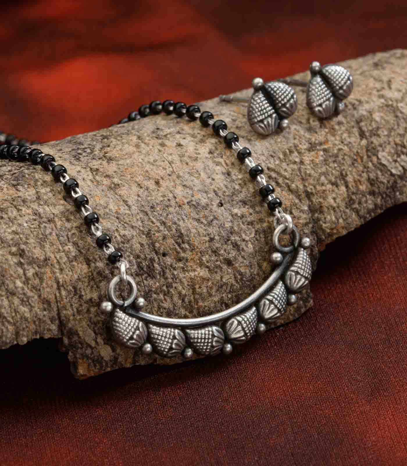 Drop Motif Antique Mangalsutra Set (Silver)