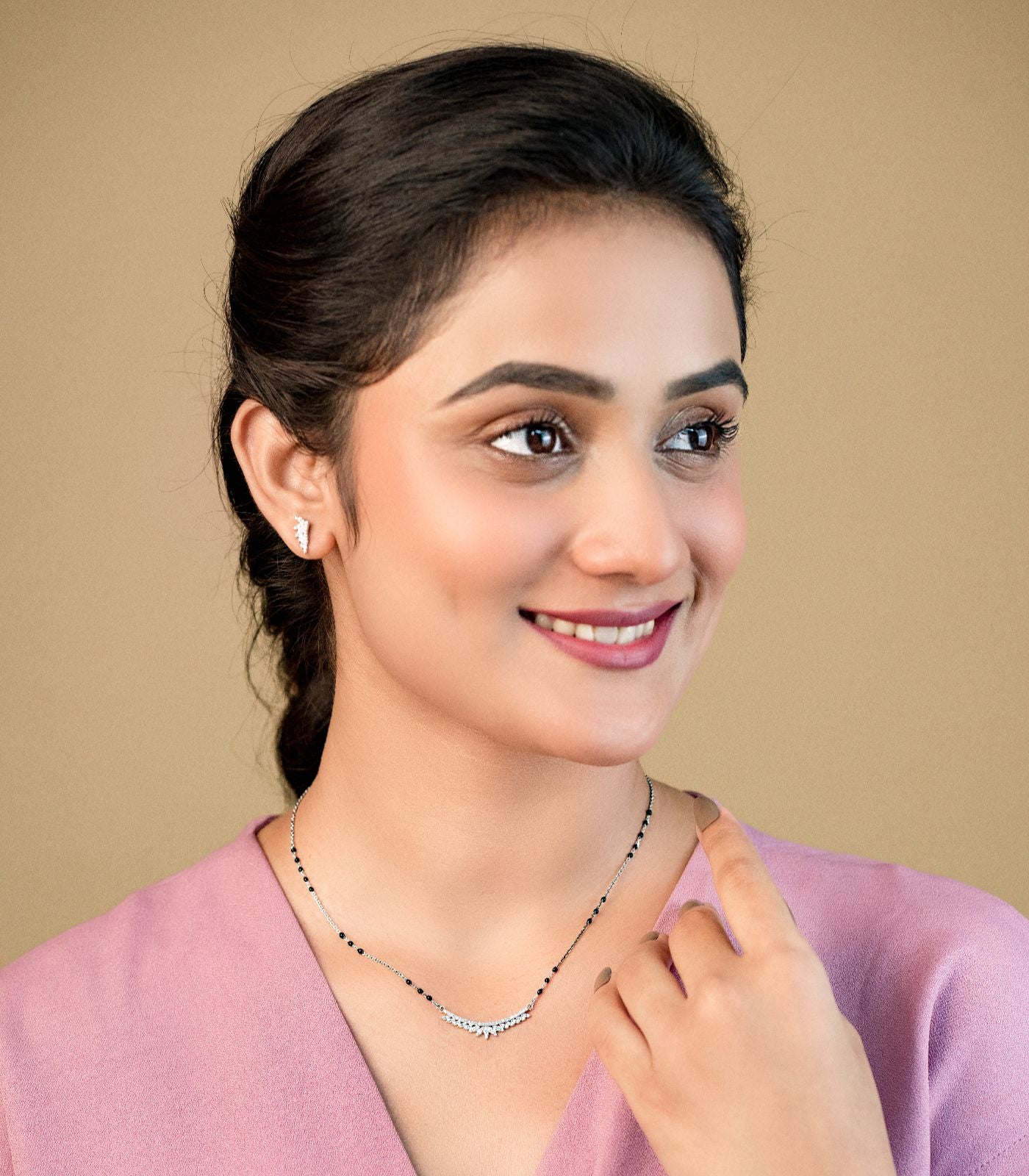 Stone Curve Mangalsutra Set (Silver)