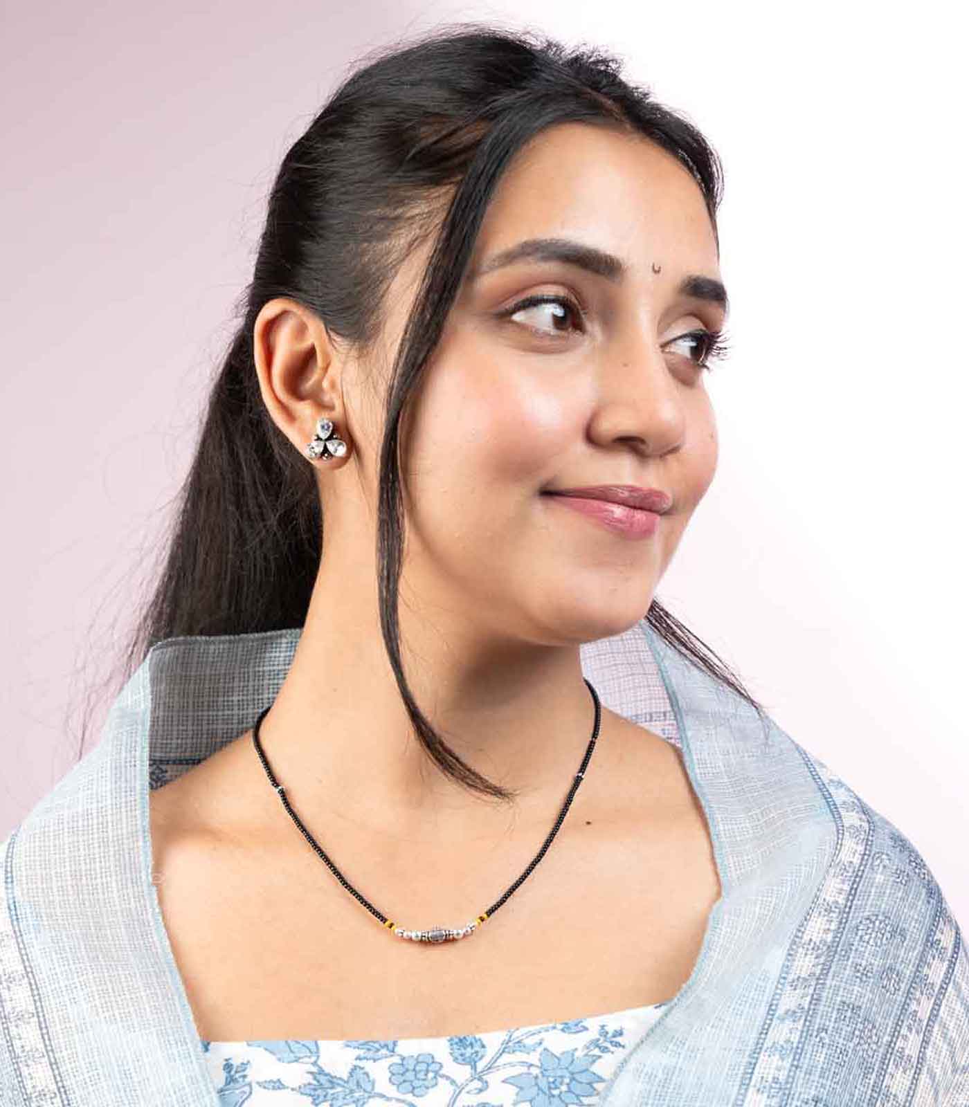 Petal Motif Silver Bead Mangalsutra (Silver)
