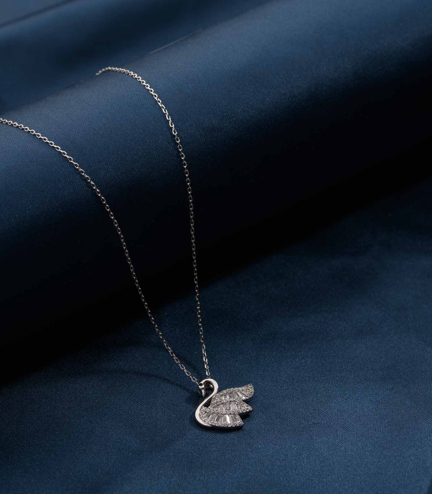 Symbol Of Love Necklace (Silver)