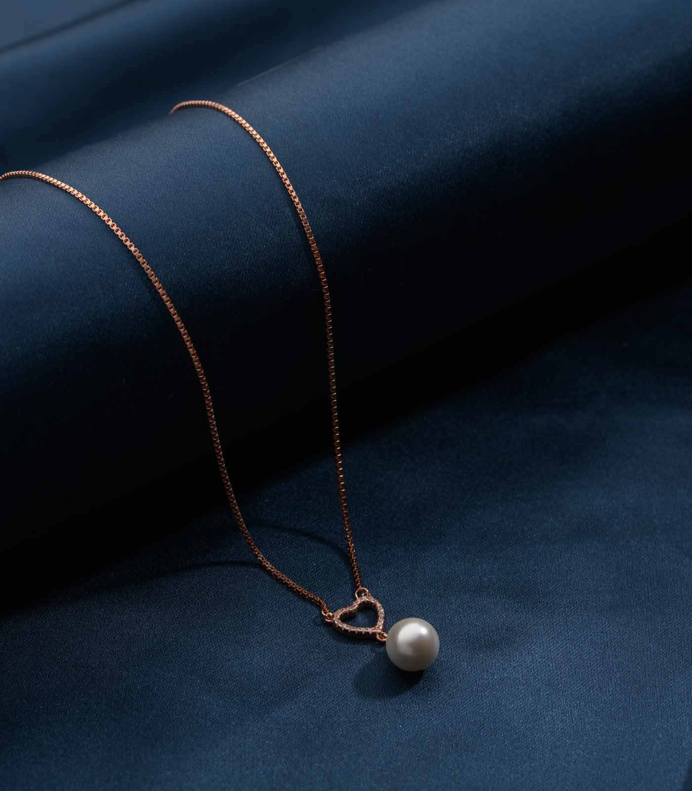 Dazzling Heart Pearl Necklace (Silver)