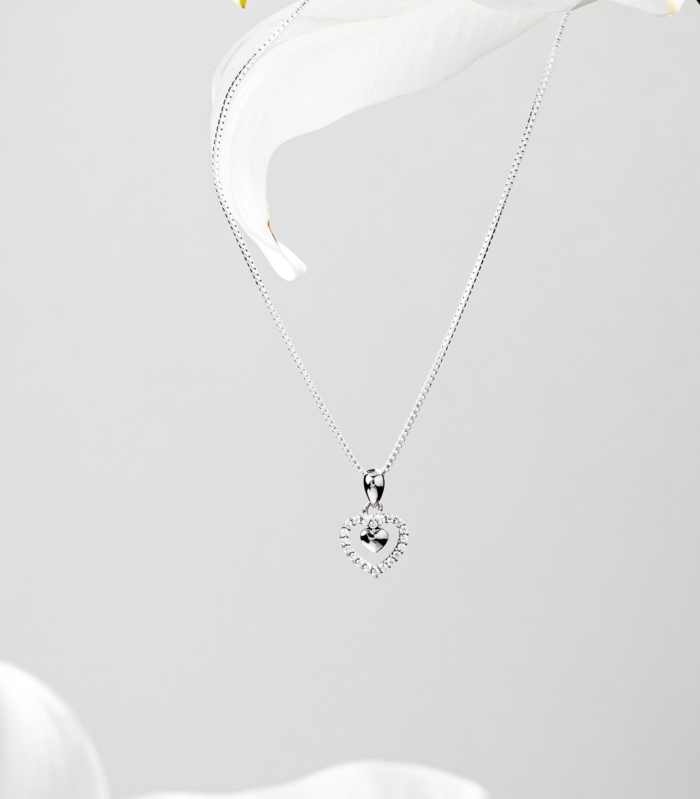 Heart Shaped Necklace (Silver)