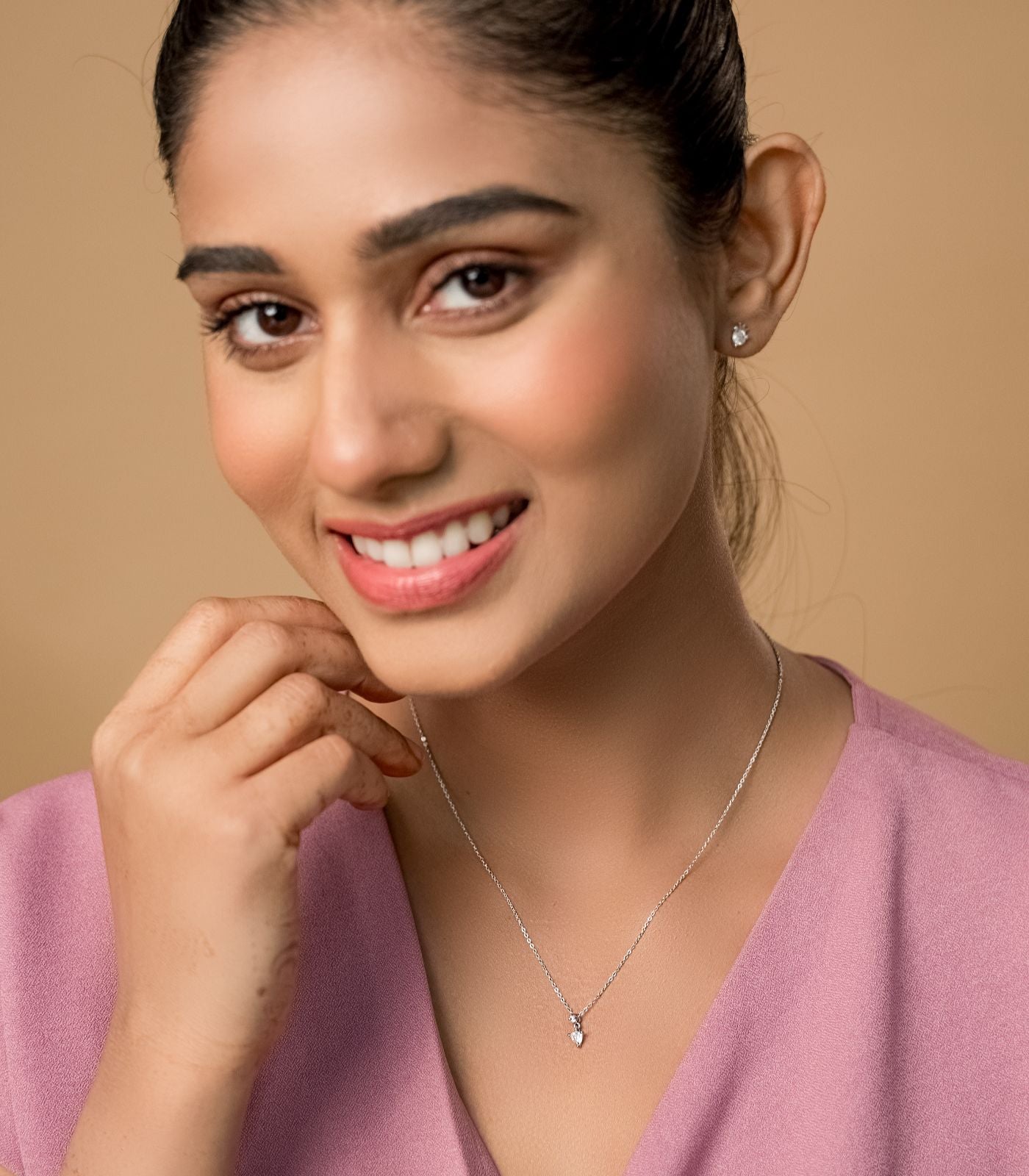 Tiny Heart Necklace (Silver)