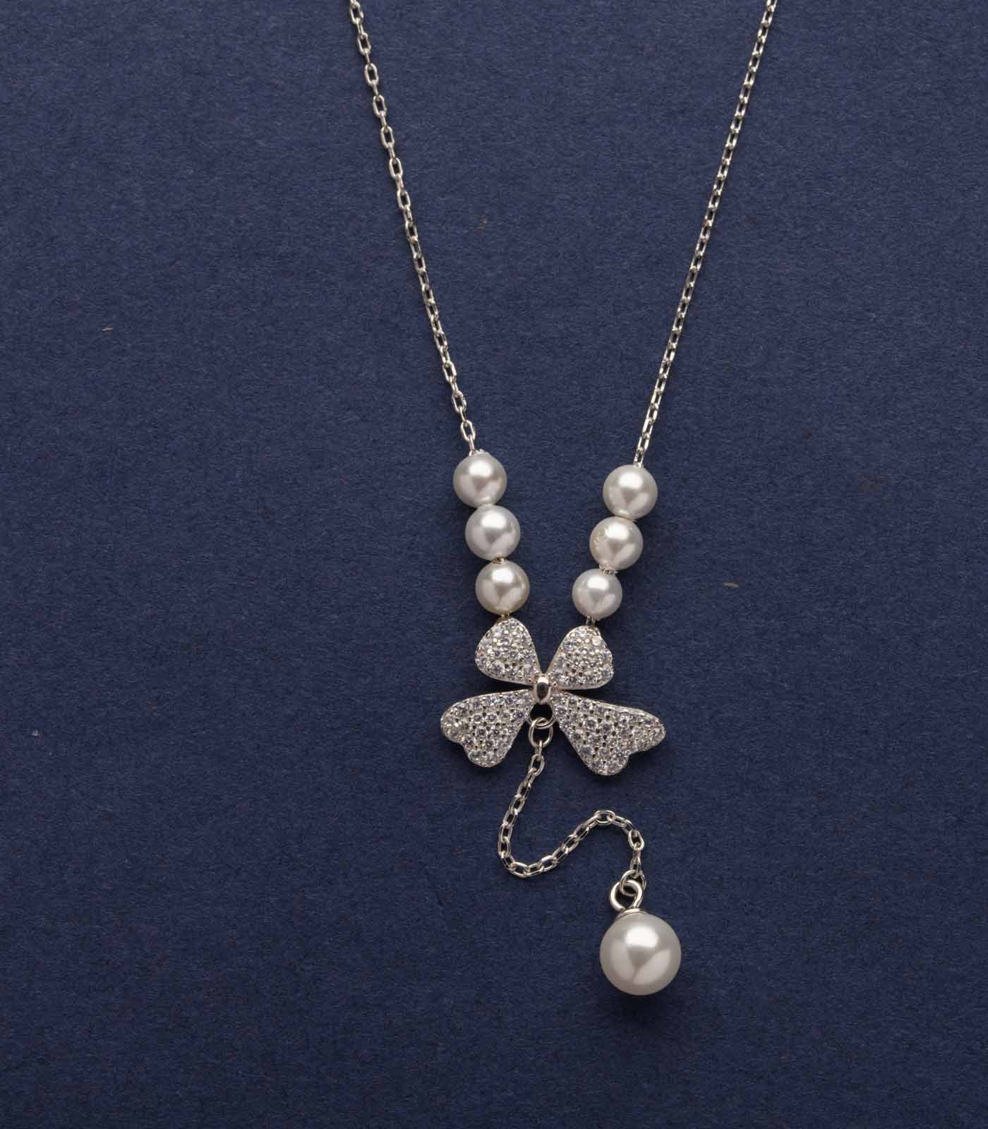 Quadra Pearl's Necklace (Silver)