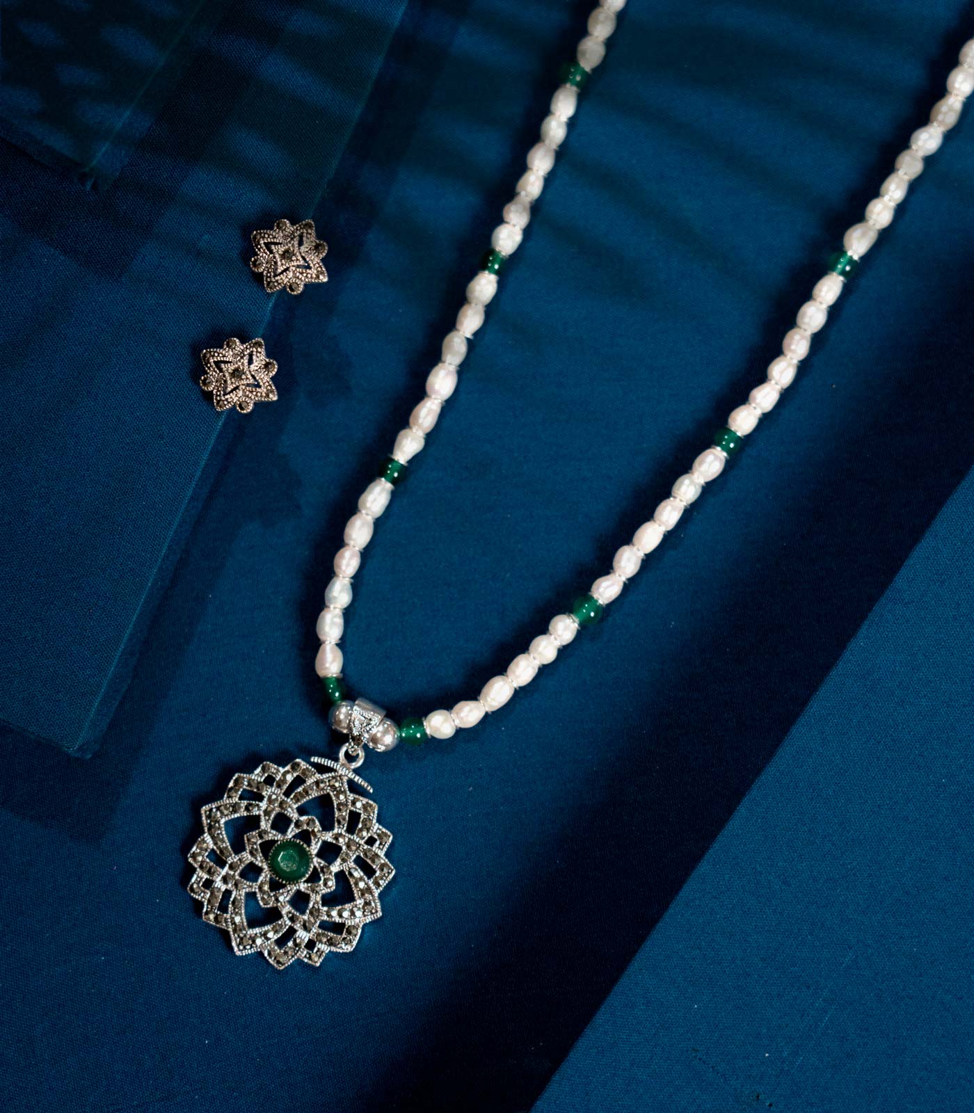 Marcasite With Green Stone Necklace SET (Silver)