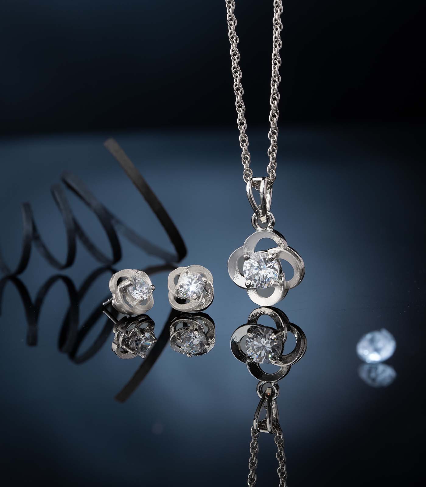 Premium Zircon Floral Necklace Set (Silver)