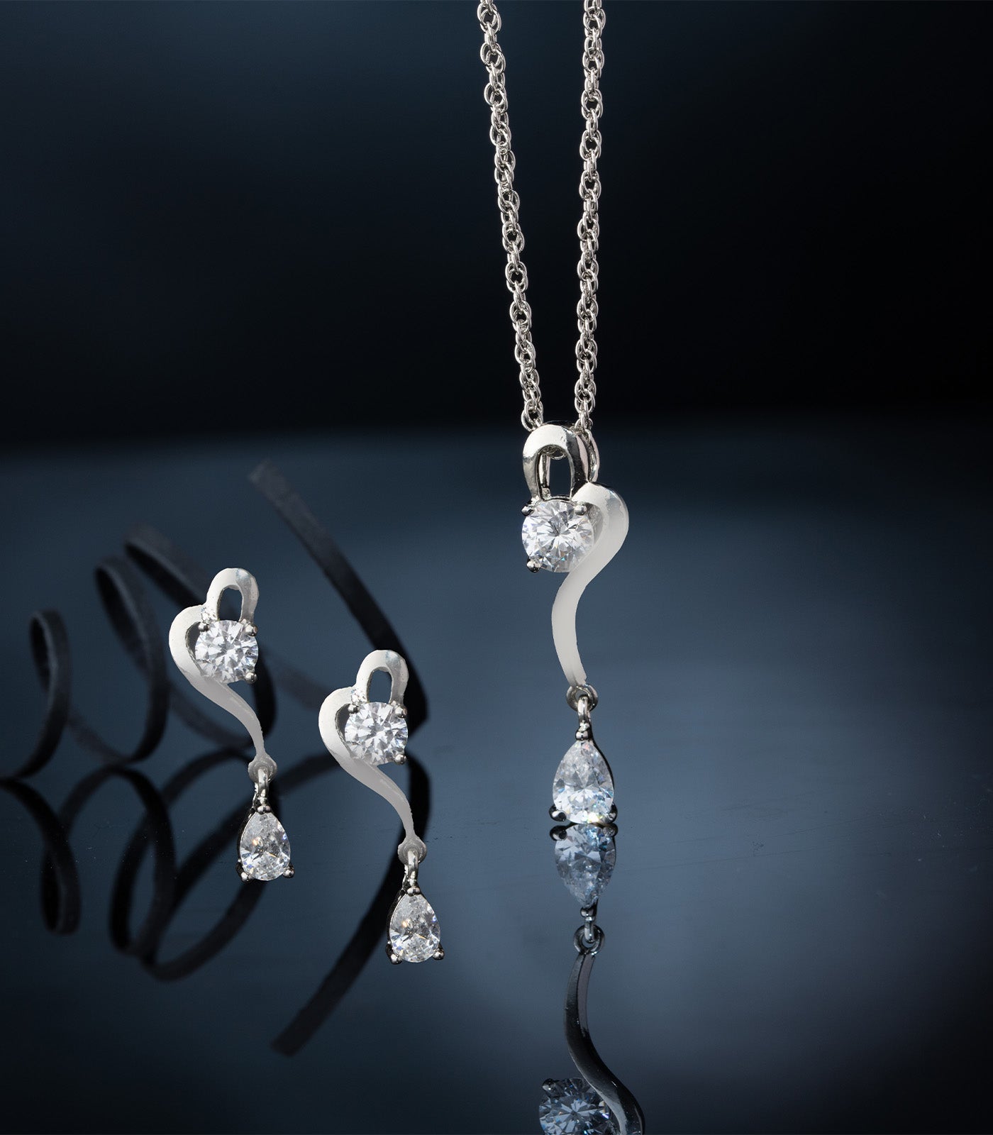 Premium Zircon Swirling Necklace Set (Silver)