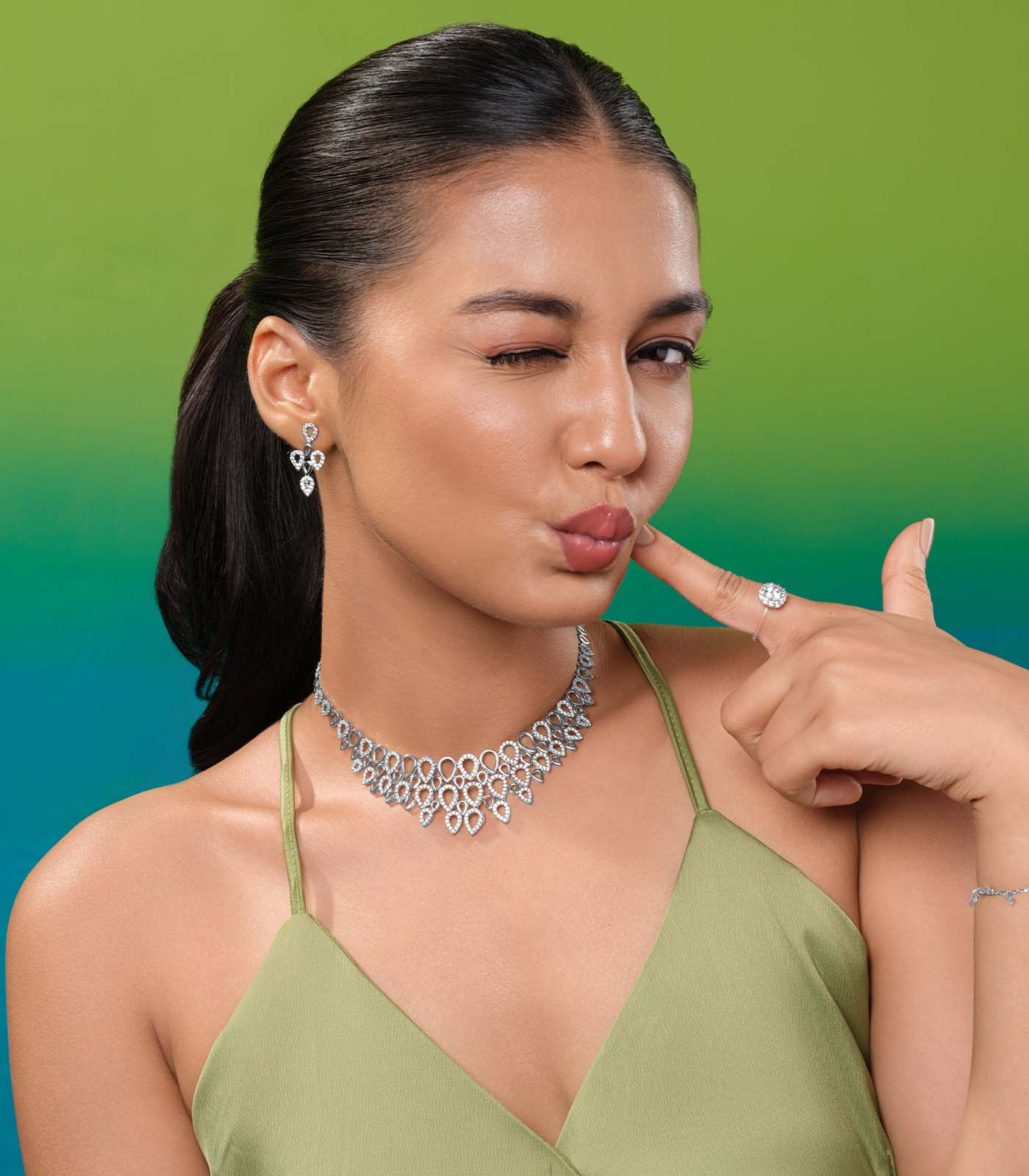 Raindrop Radiance Necklace Set (Silver)