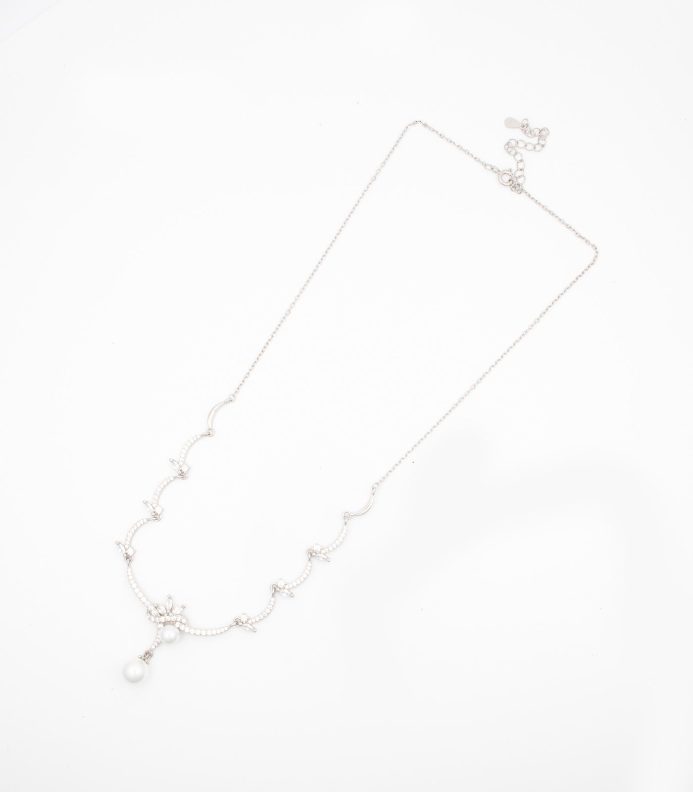 Garland Of Leaves Necklace Set (Silver)