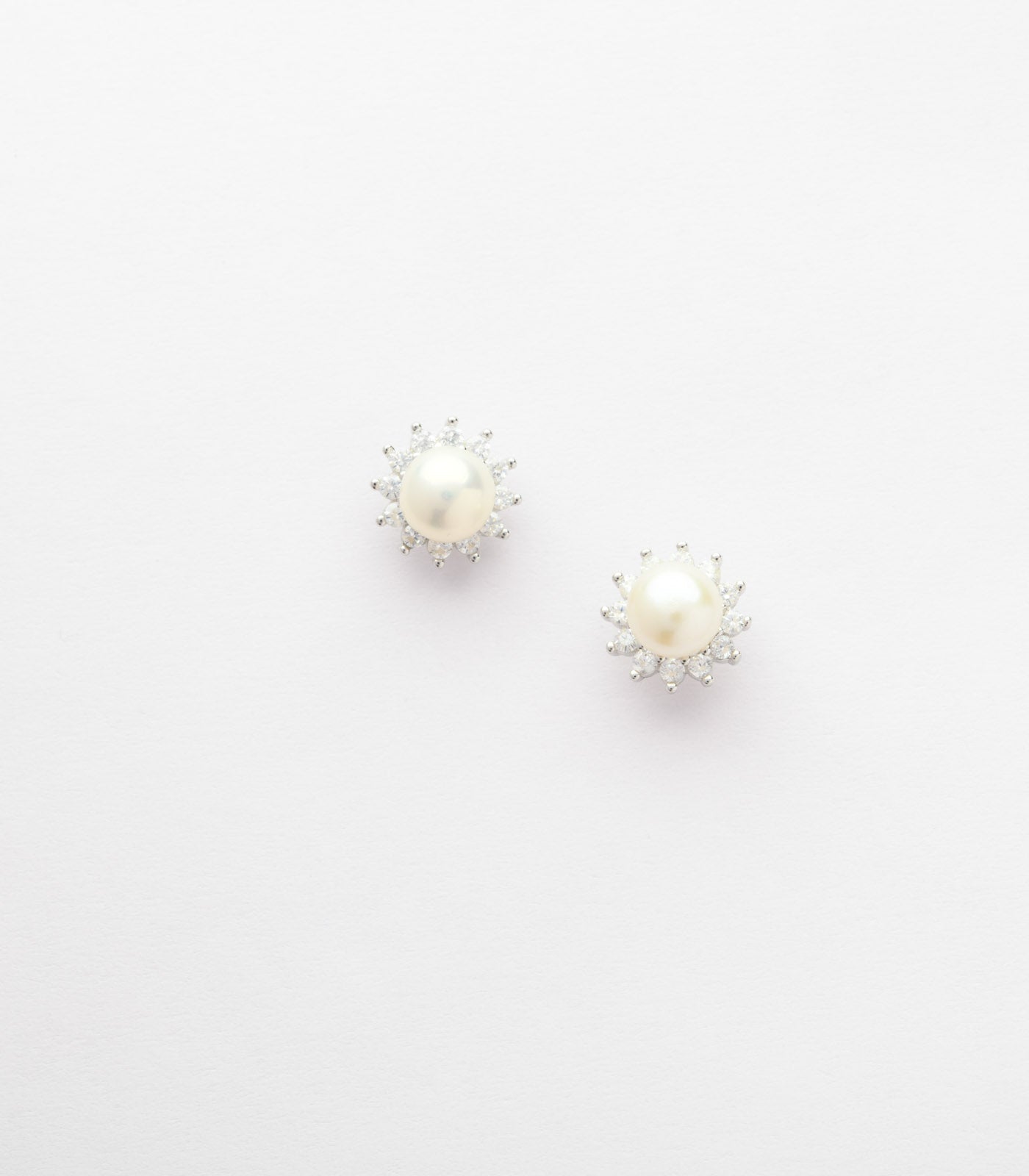 Floracion Pearl Necklace Set (Silver)