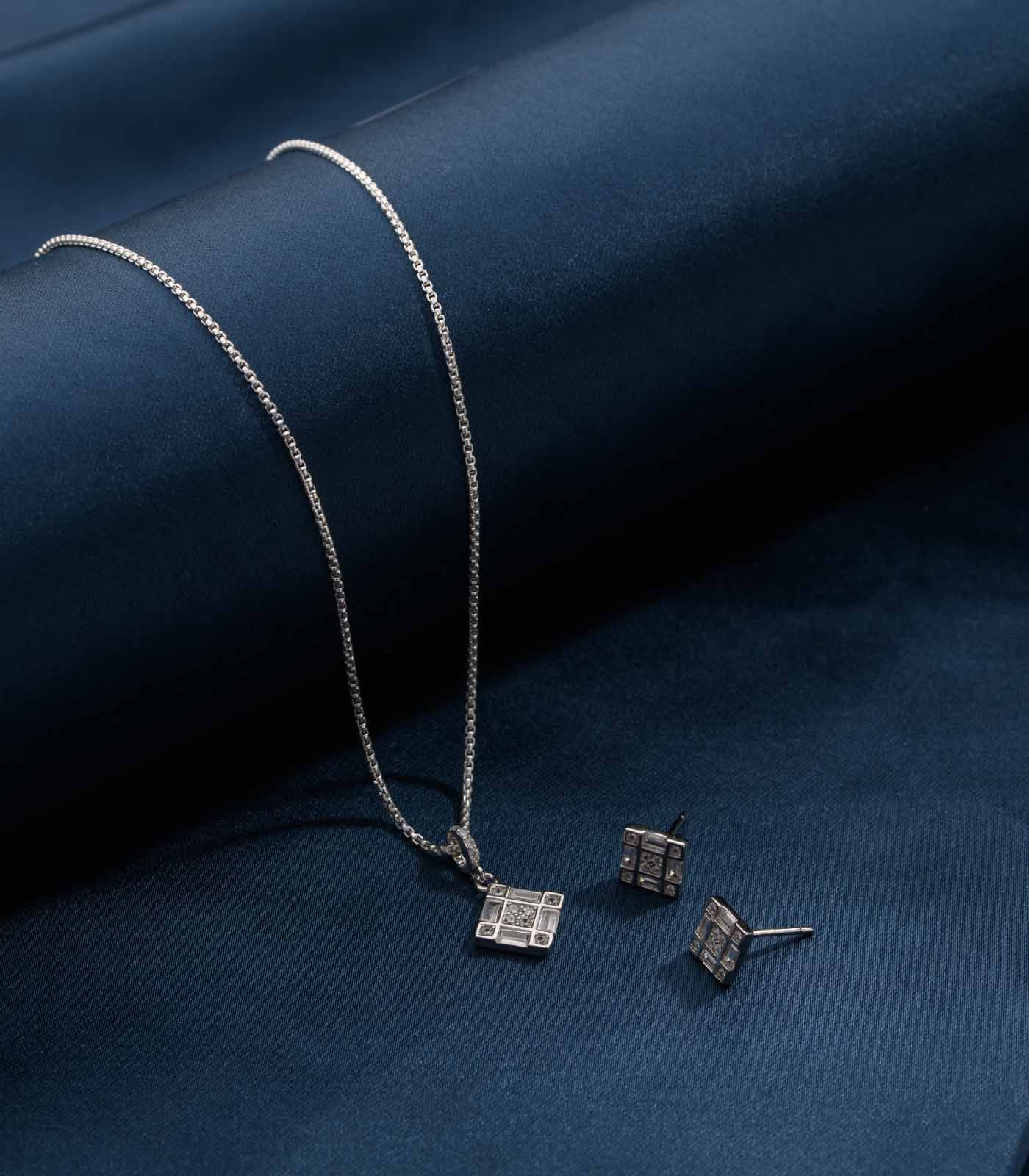 Casilla Necklace Set (Silver)