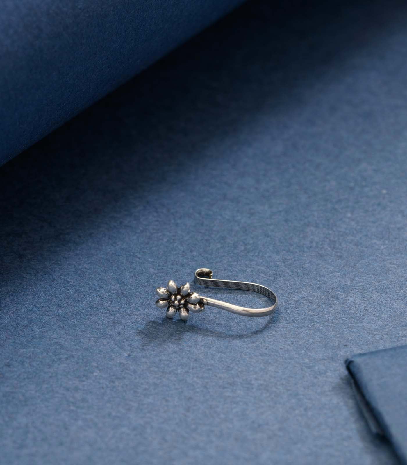 Silver Sunflower Nose Pin (Clip-On)