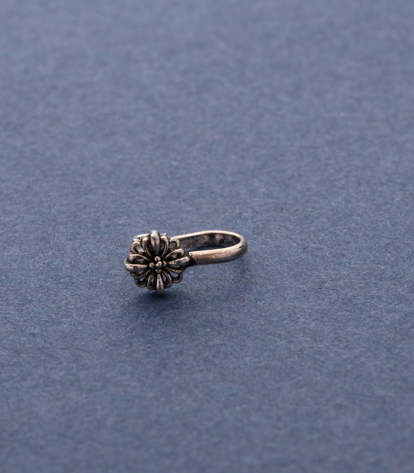 Silver Aster Nose Pin (Clip On)