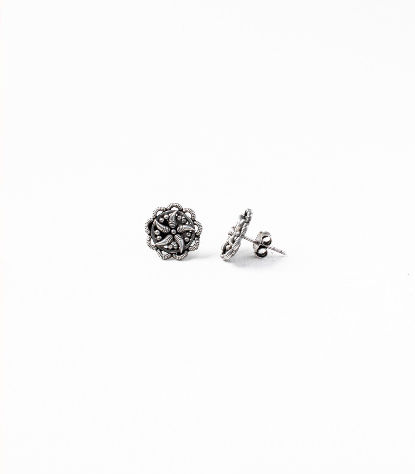 Divine Five Arc Floral Oxidized Tops (Silver)
