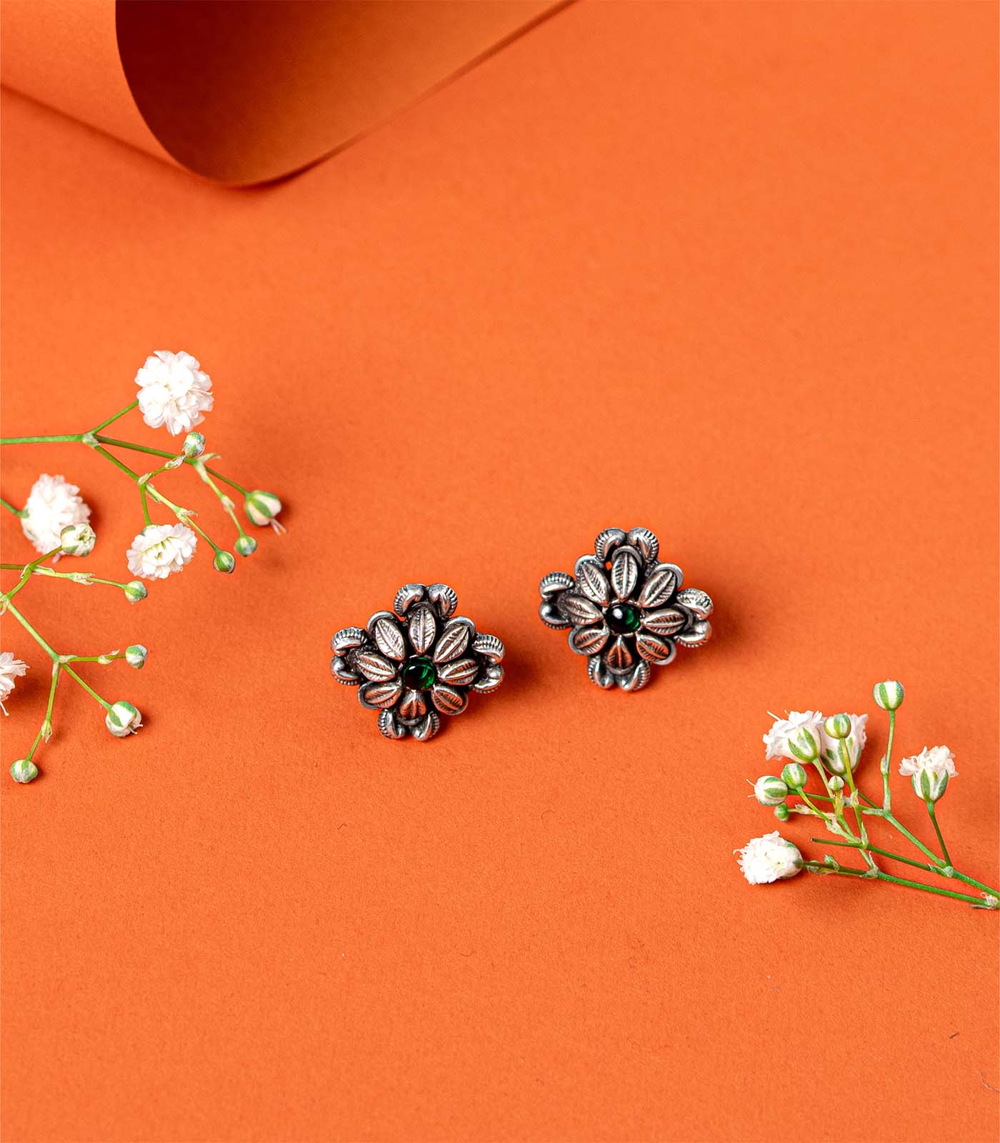 Green Stone Floral Charm Oxidized Tops (Silver)