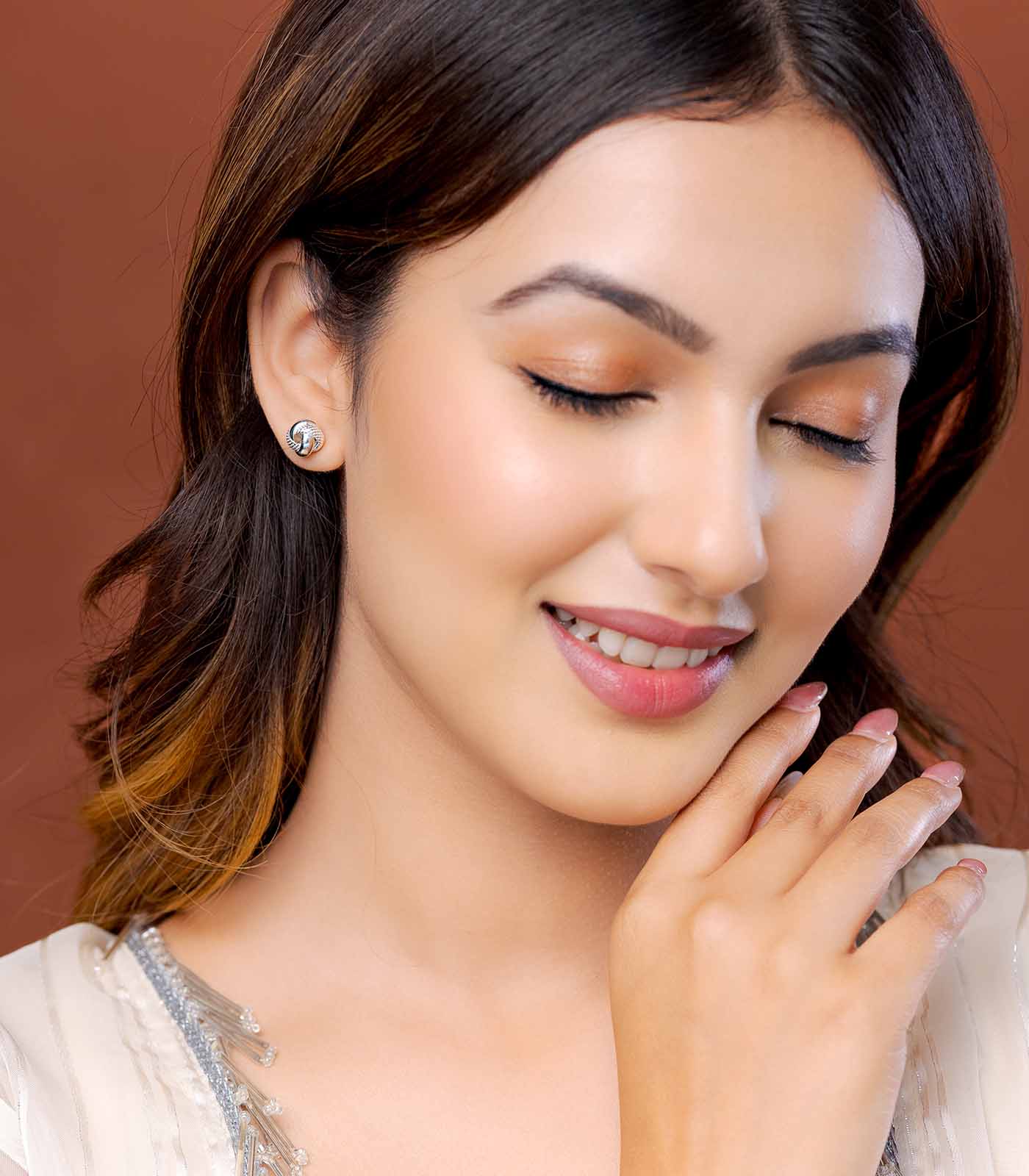 Interlocked Round Orbits Dual Textured Silver Tops