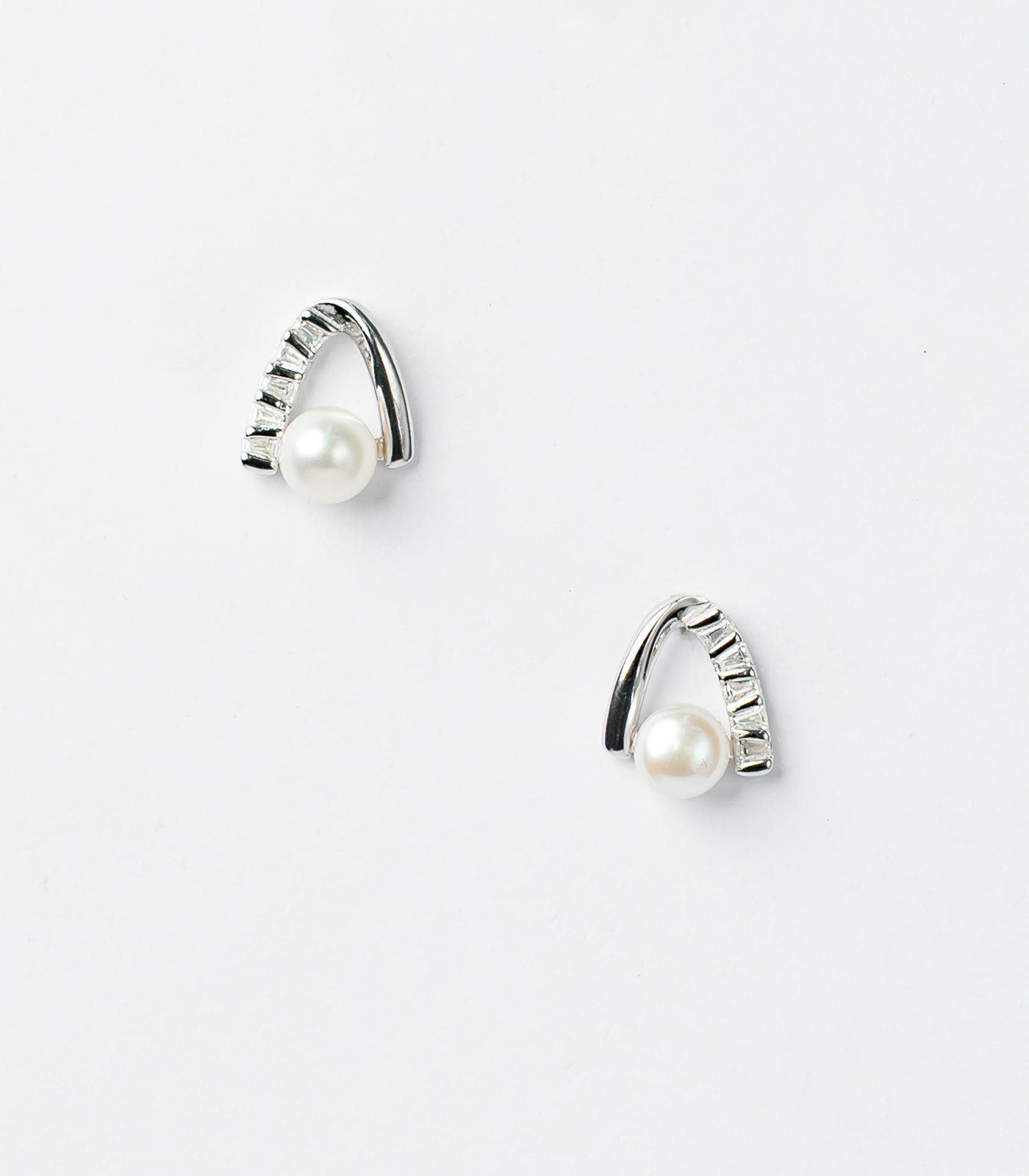 Shining Curv Pearl Tops (Silver)