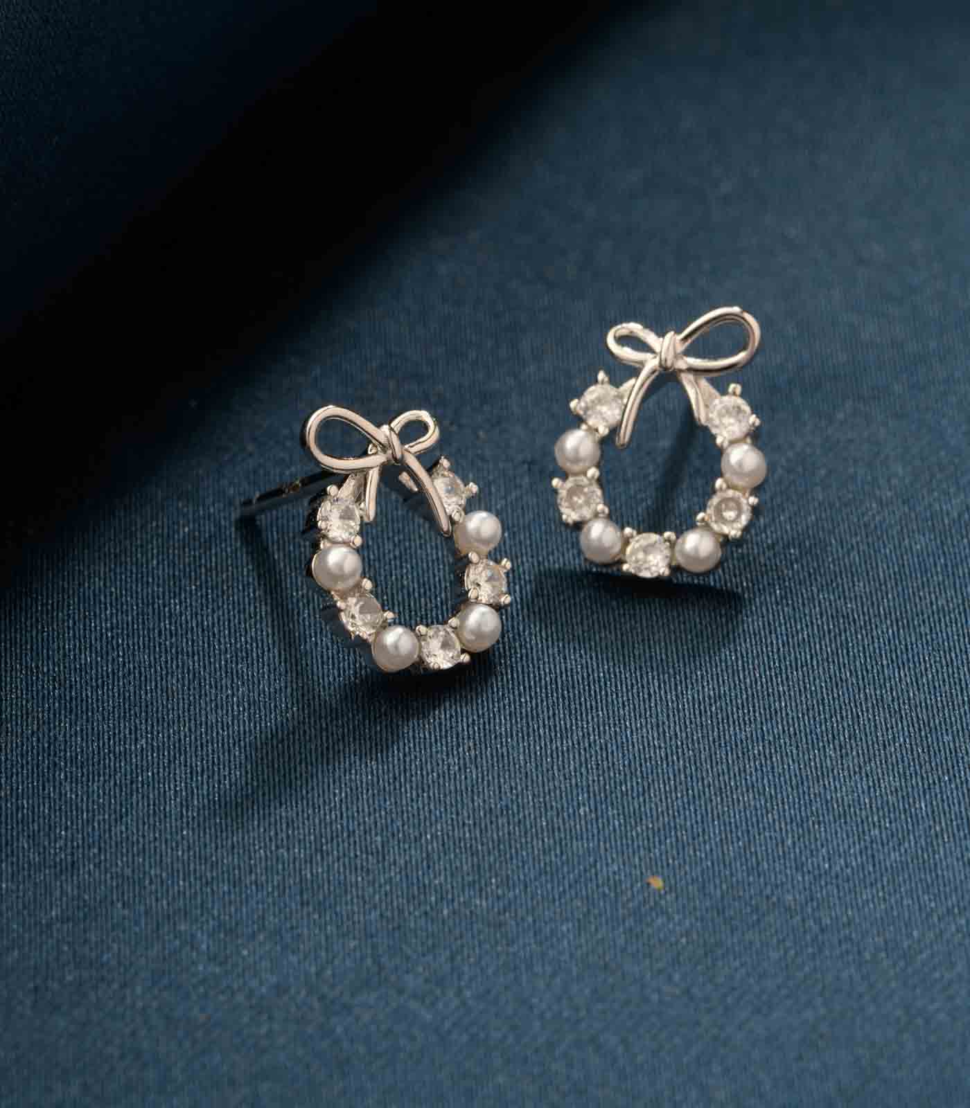 Round With Ribbon Tops (Silver)