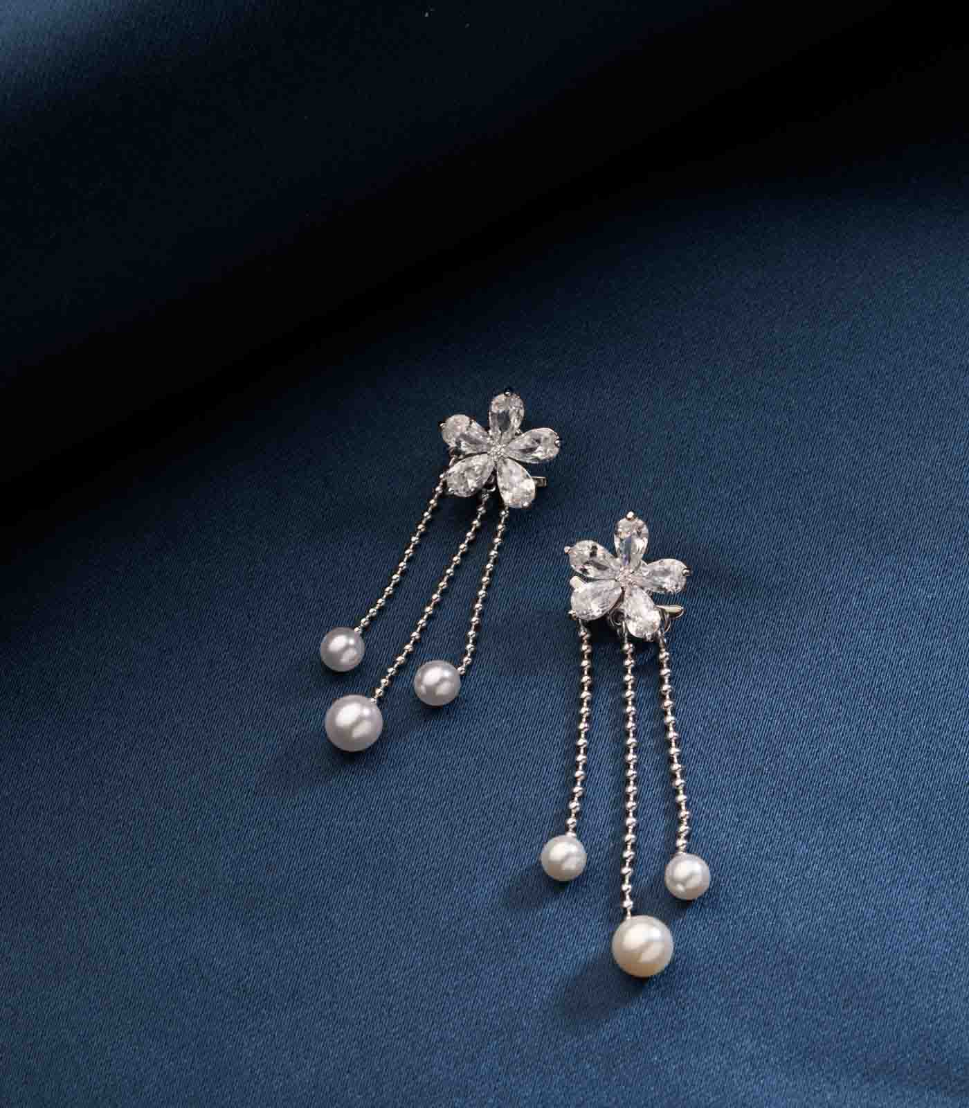Pearl Dangling Tops (Silver)