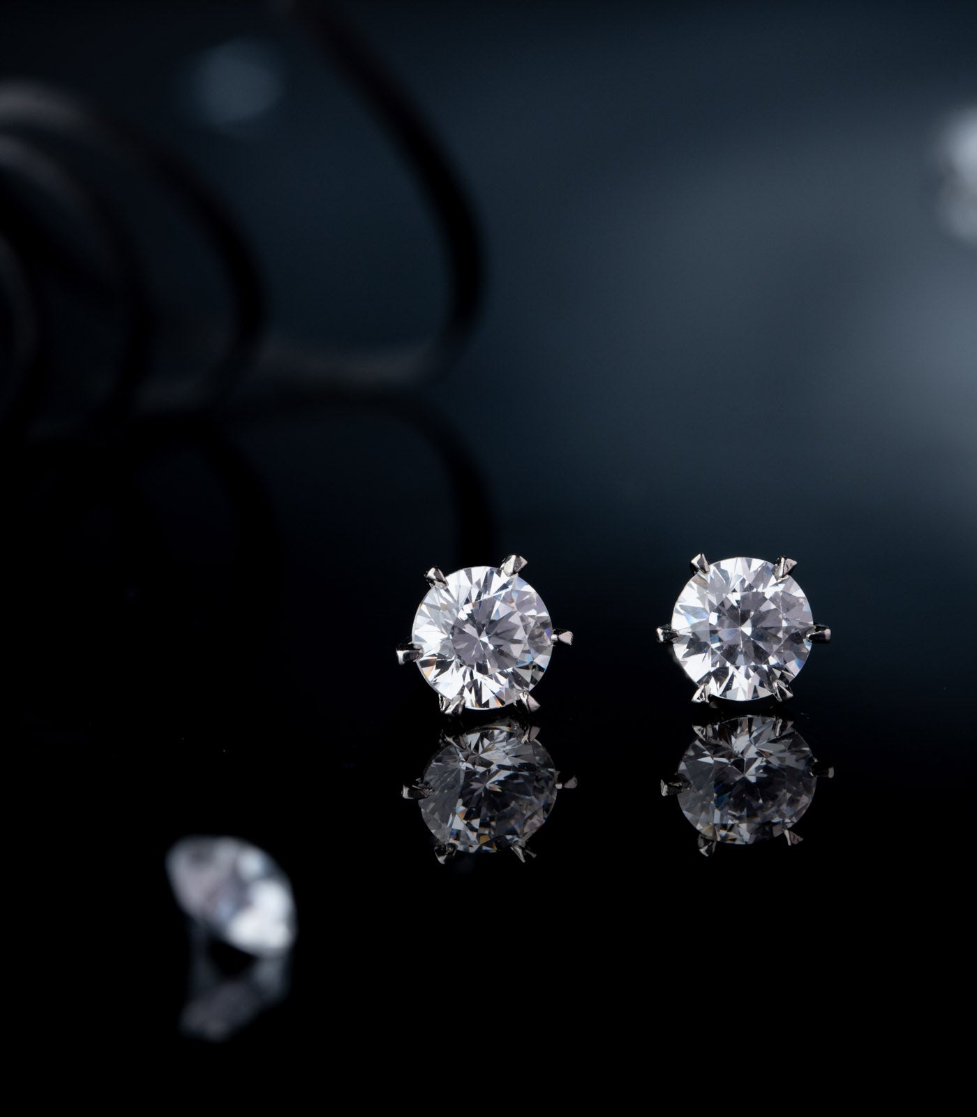 Premium Zircon Circle Shaped Tops (Silver)